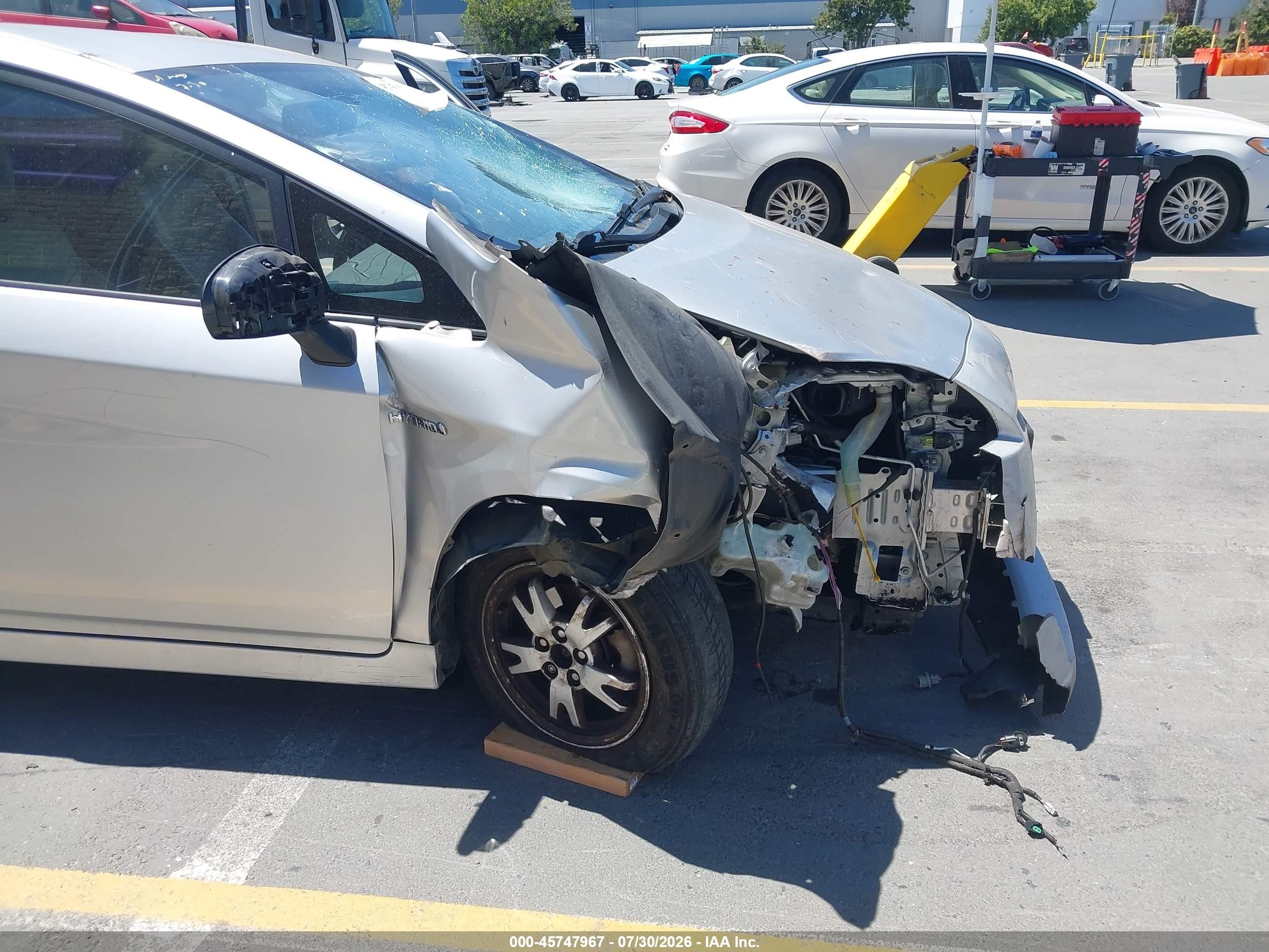 2011 Toyota Prius Four Silver vin: JTDKN3DU5B5266662