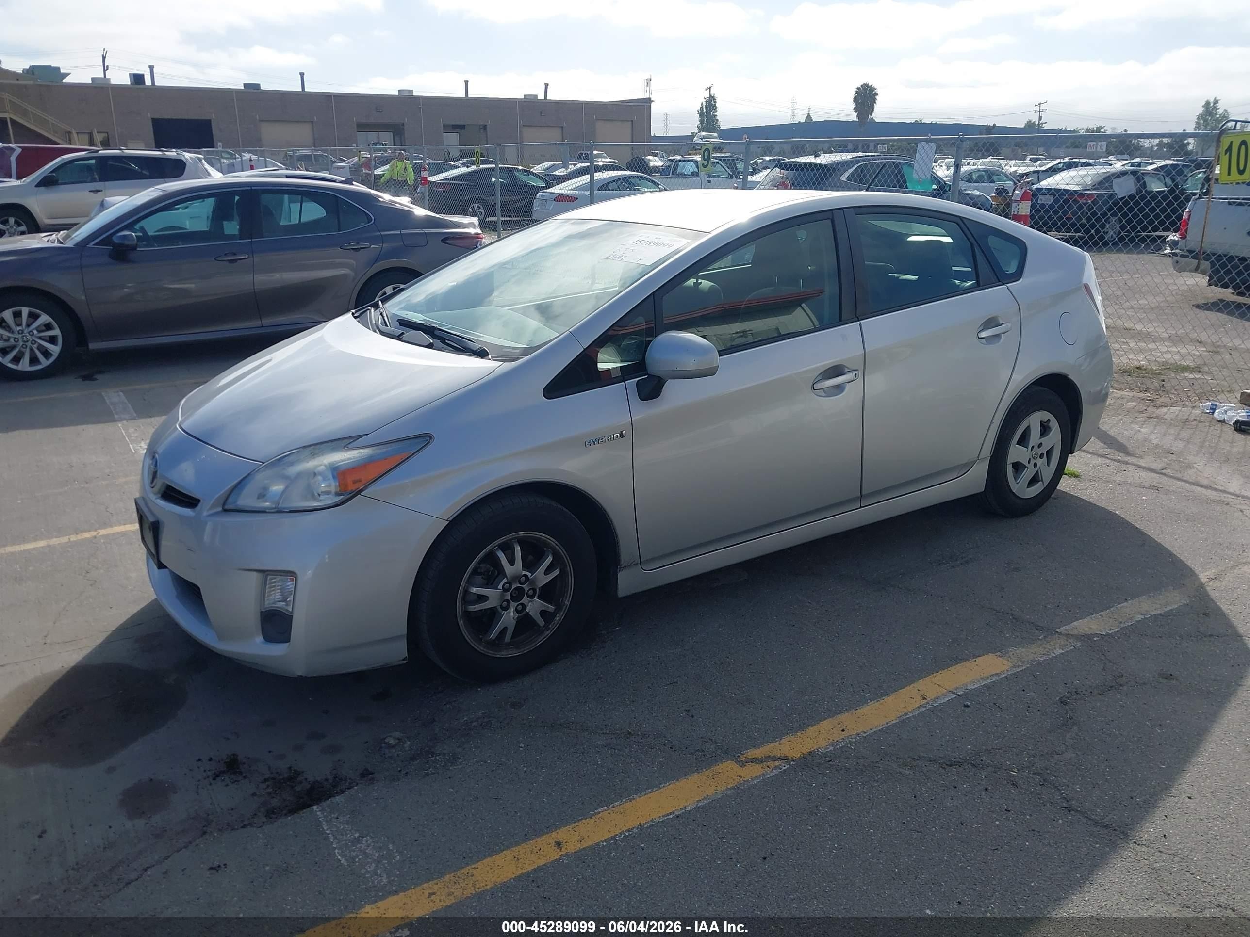 2011 Toyota Prius Two Gray vin: JTDKN3DU5B5286295