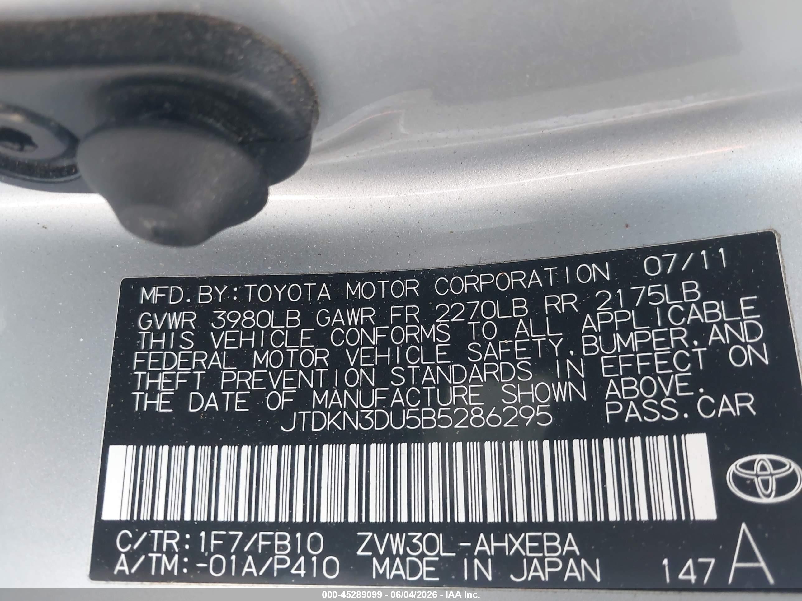 2011 Toyota Prius Two Gray vin: JTDKN3DU5B5286295