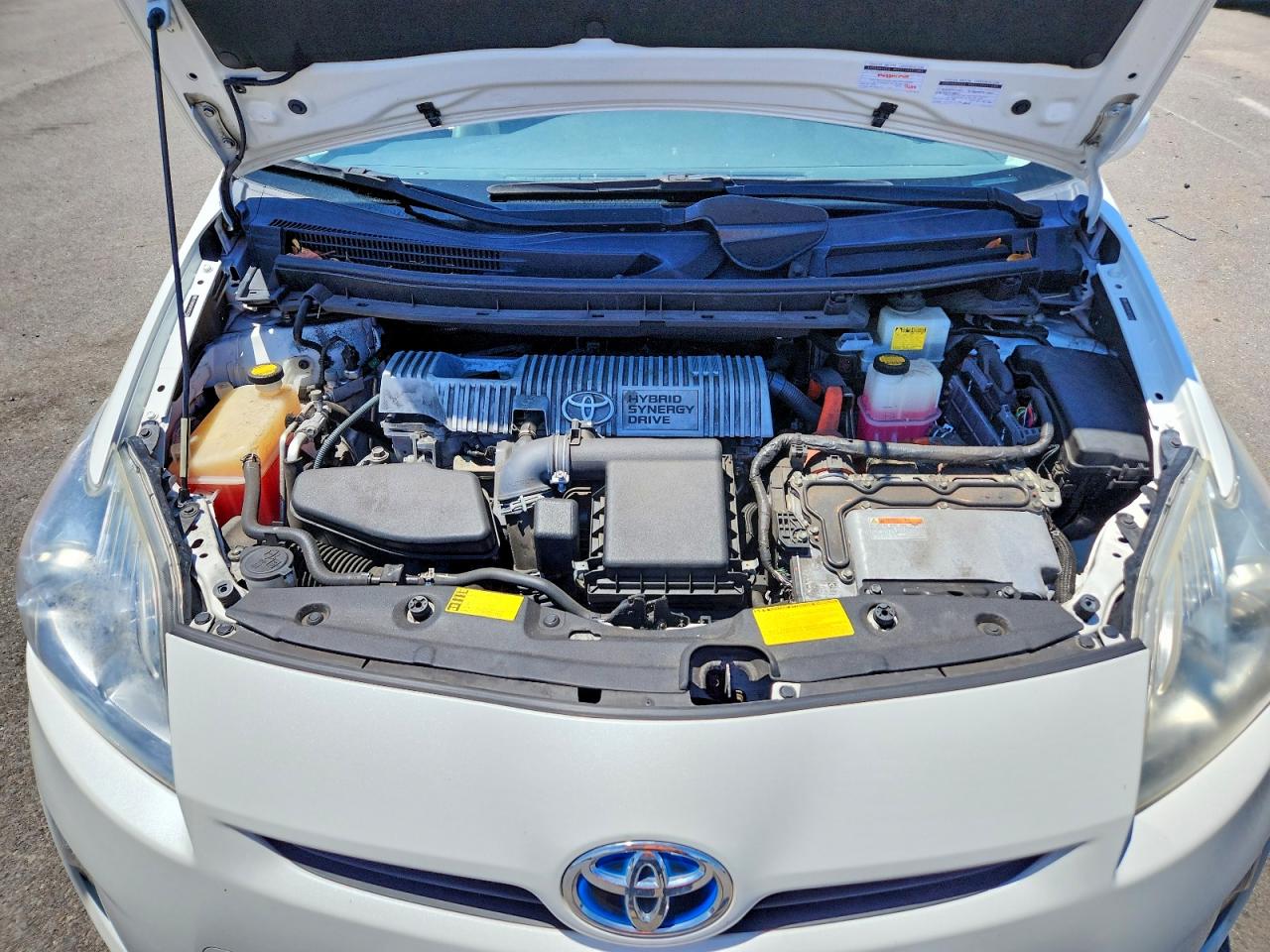 2011 Toyota Prius One White vin: JTDKN3DU5B5327380