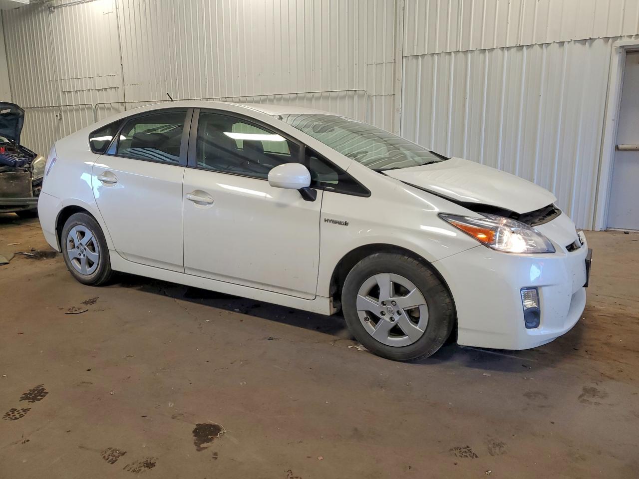2011 Toyota Prius Two Белый vin: JTDKN3DU5B5362730