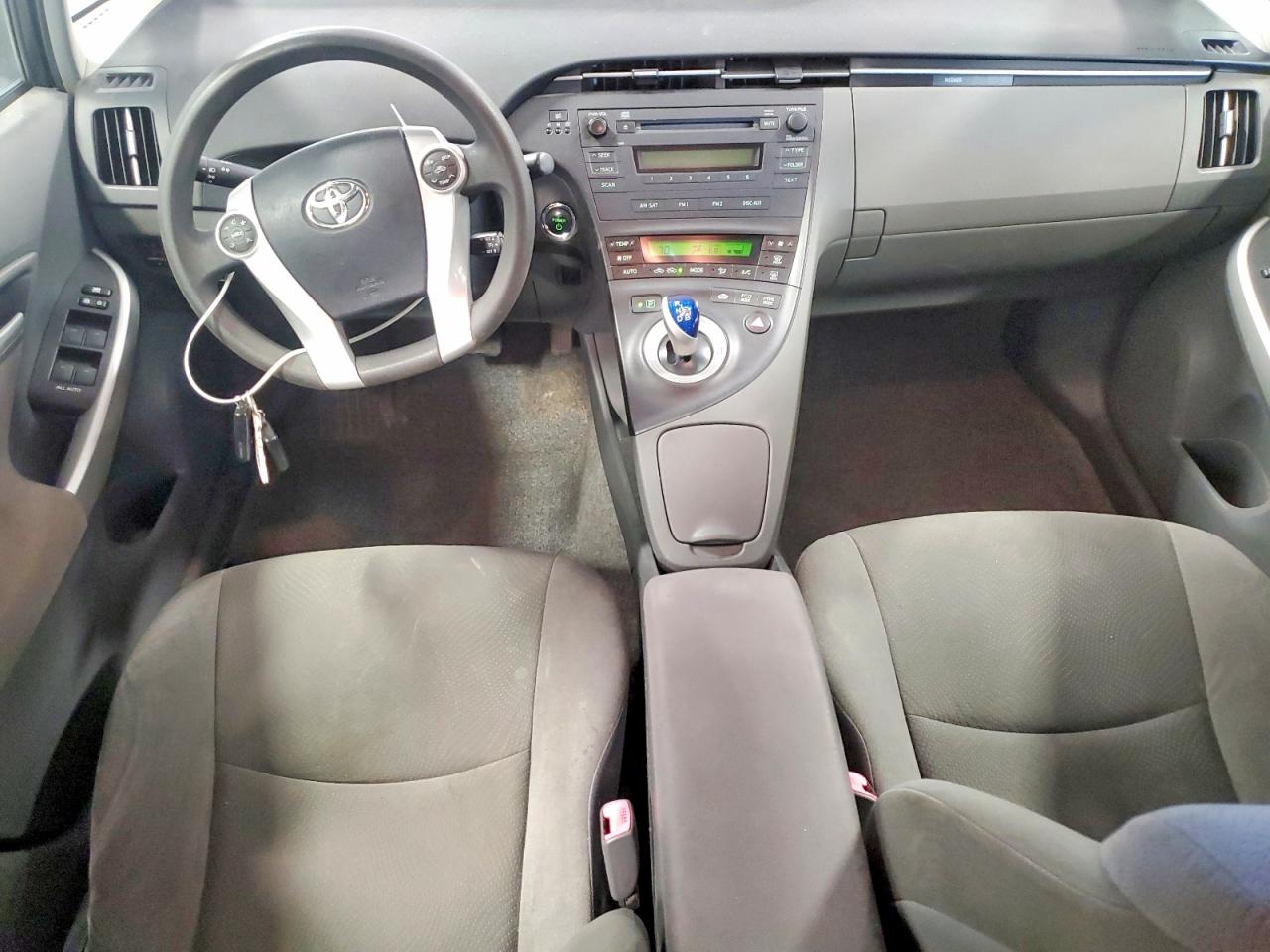 2011 Toyota Prius Two Белый vin: JTDKN3DU5B5362730