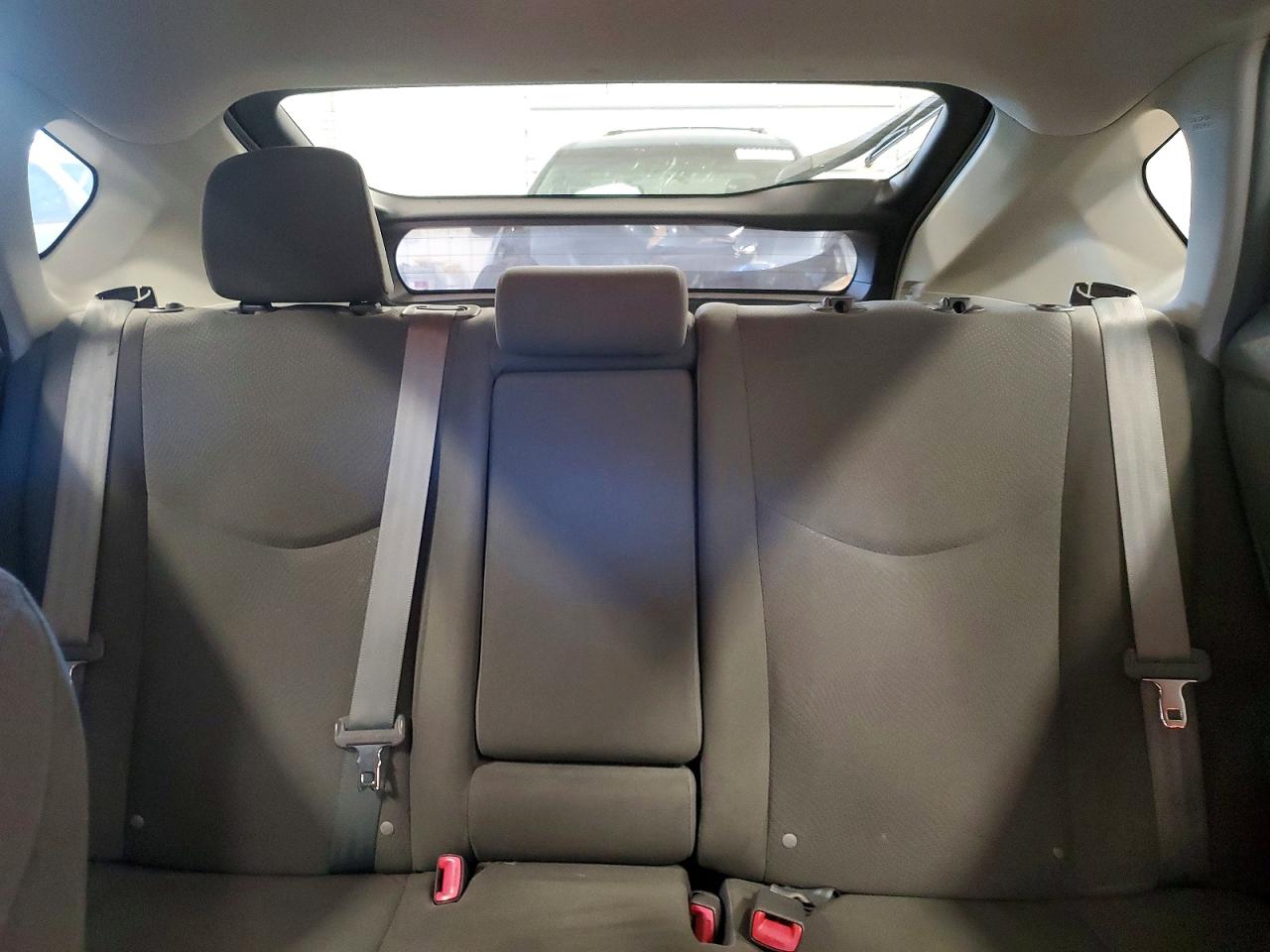 2011 Toyota Prius Two Белый vin: JTDKN3DU5B5362730