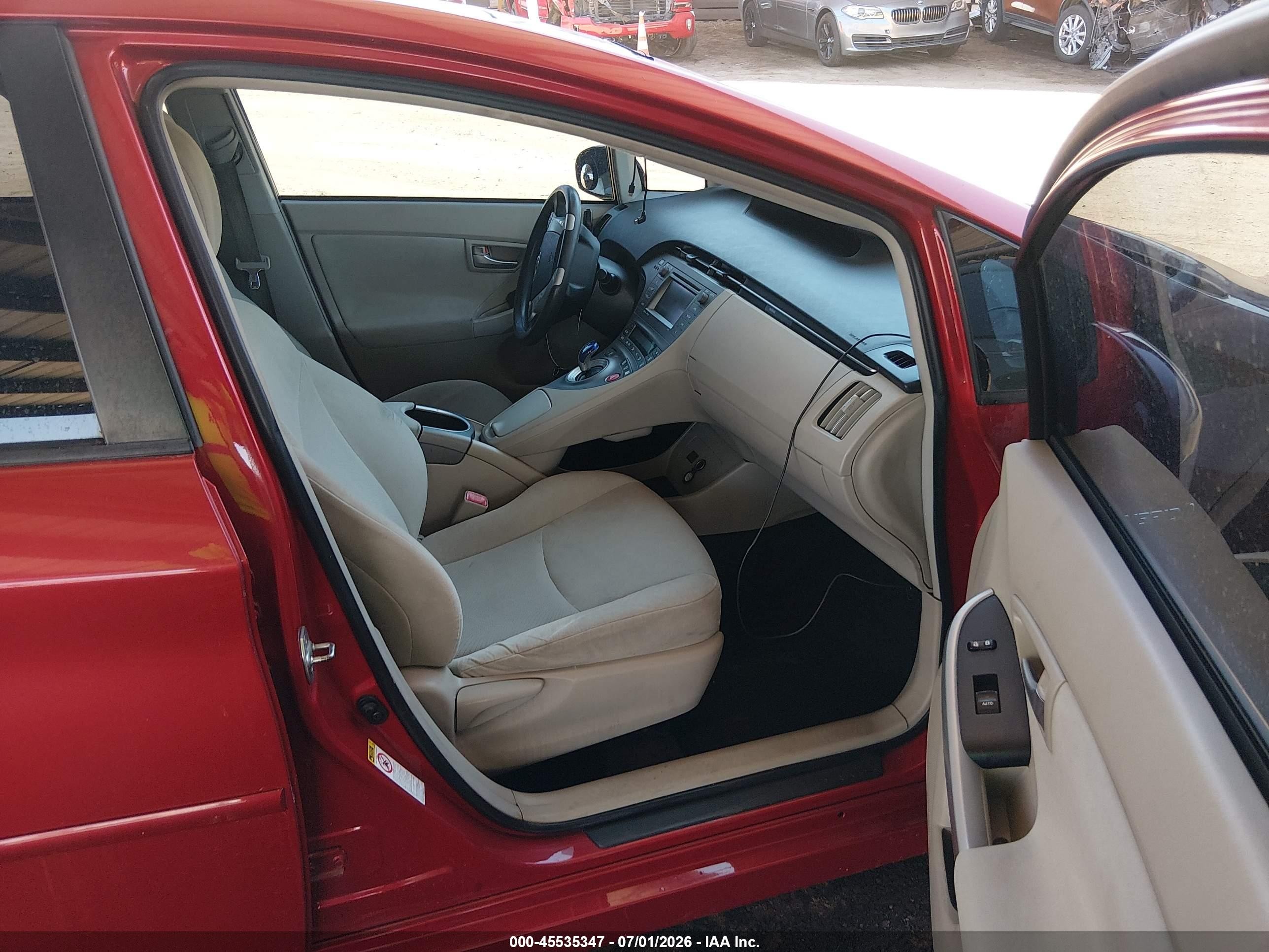 2012 Toyota Prius Three Red vin: JTDKN3DU5C1492175