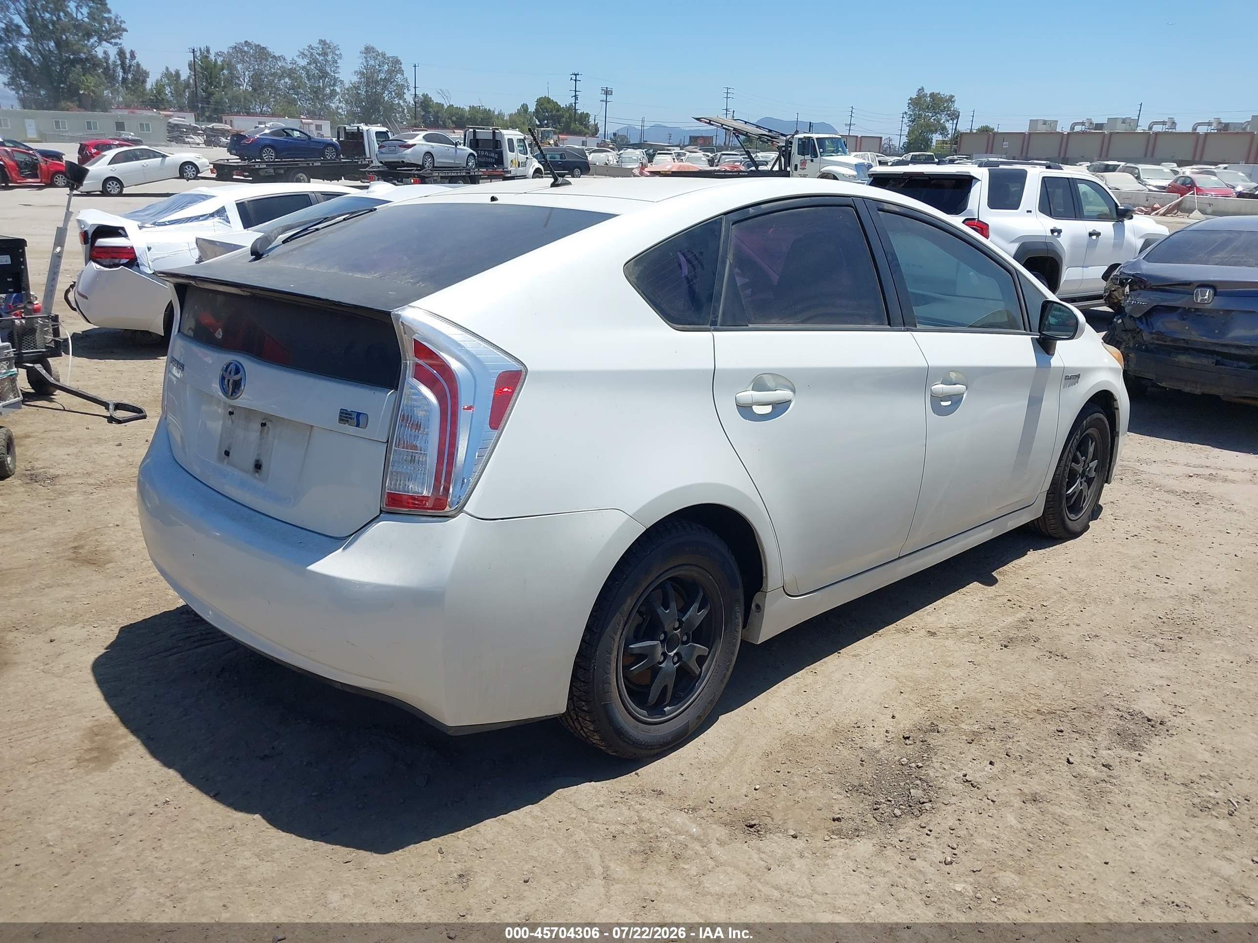 2012 Toyota Prius Two White vin: JTDKN3DU5C1543593