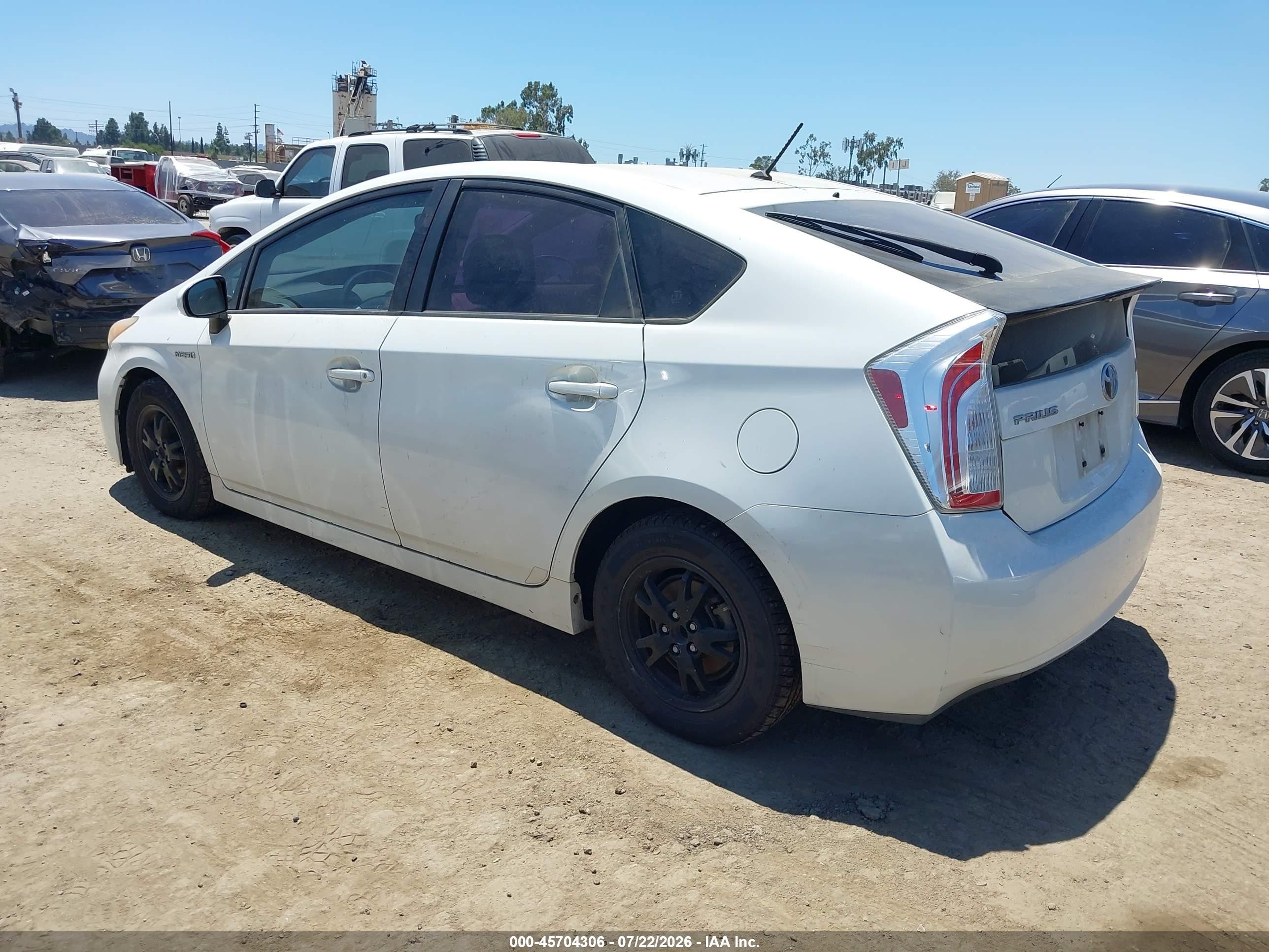 2012 Toyota Prius Two White vin: JTDKN3DU5C1543593