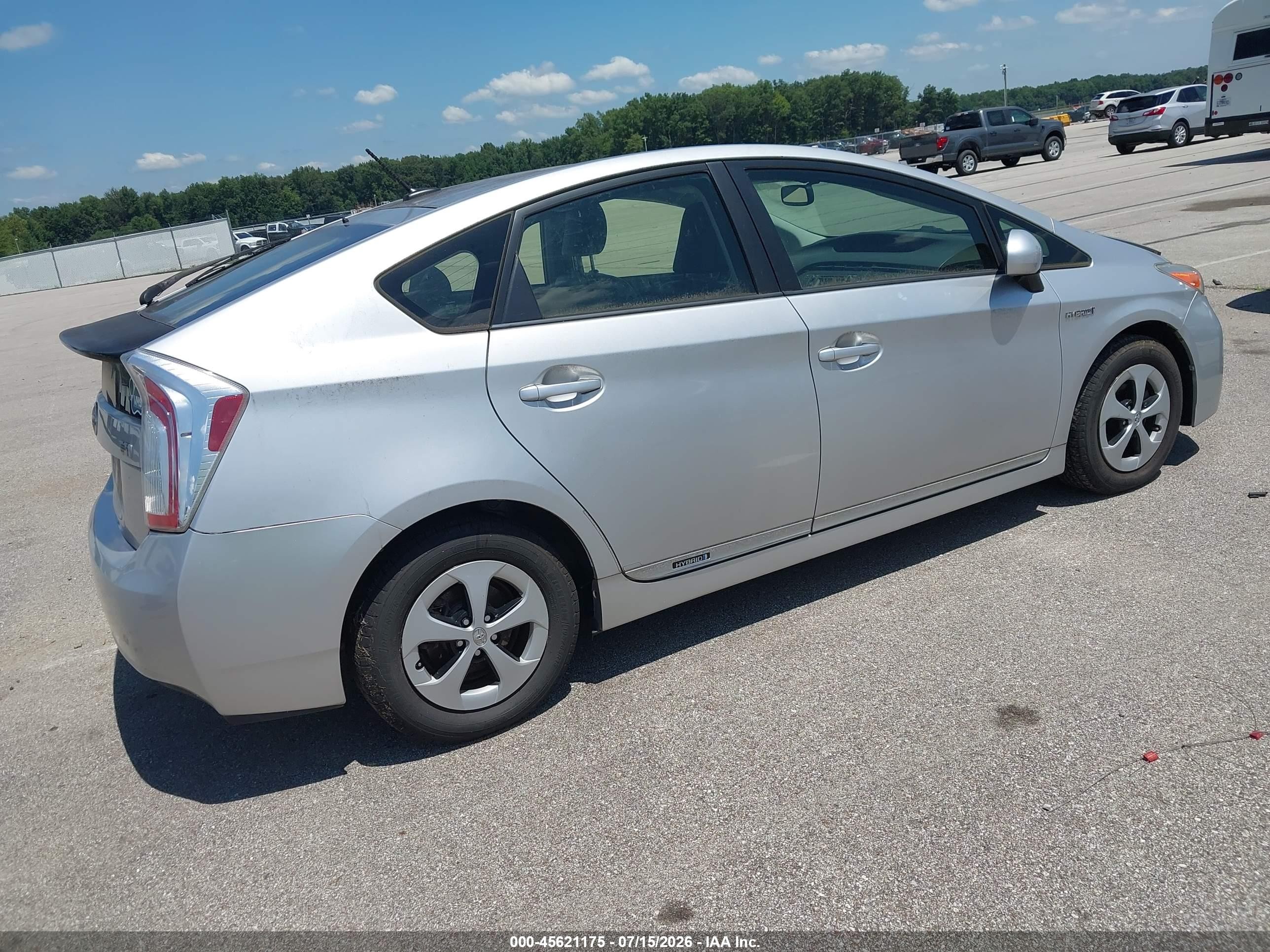 2012 Toyota Prius Four Silver vin: JTDKN3DU5C1546610
