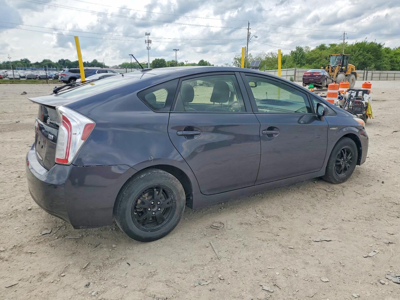 2012 Toyota Prius Three Gray vin: JTDKN3DU5C1550091