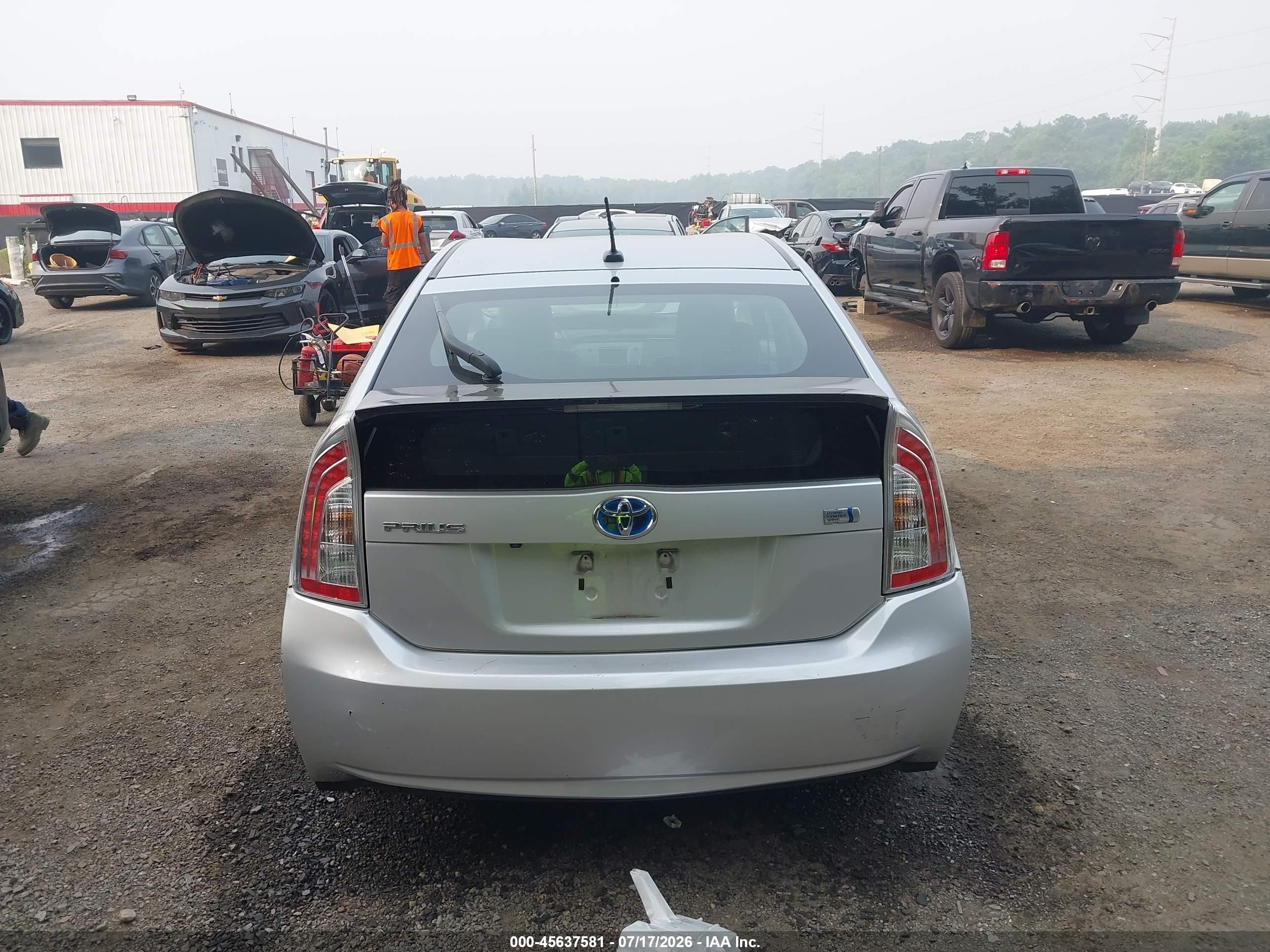2012 Toyota Prius Серебряный vin: JTDKN3DU5C1553749