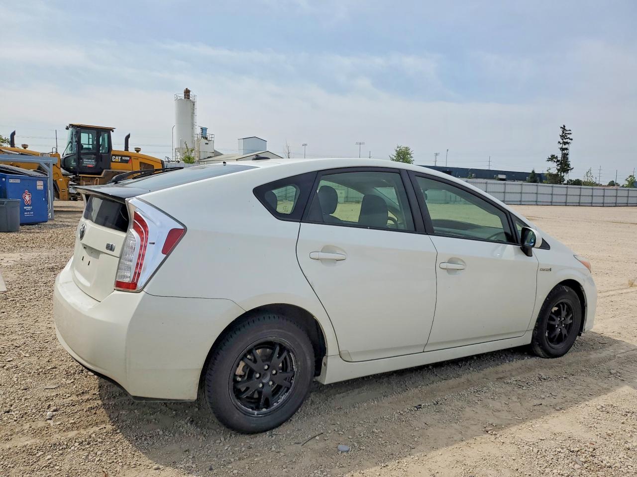 2012 Toyota Prius Three White vin: JTDKN3DU5C1581695