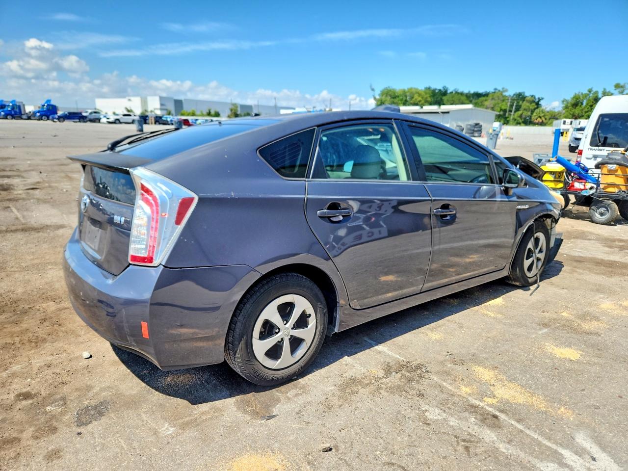2012 Toyota Prius Two Серый vin: JTDKN3DU5C5379061
