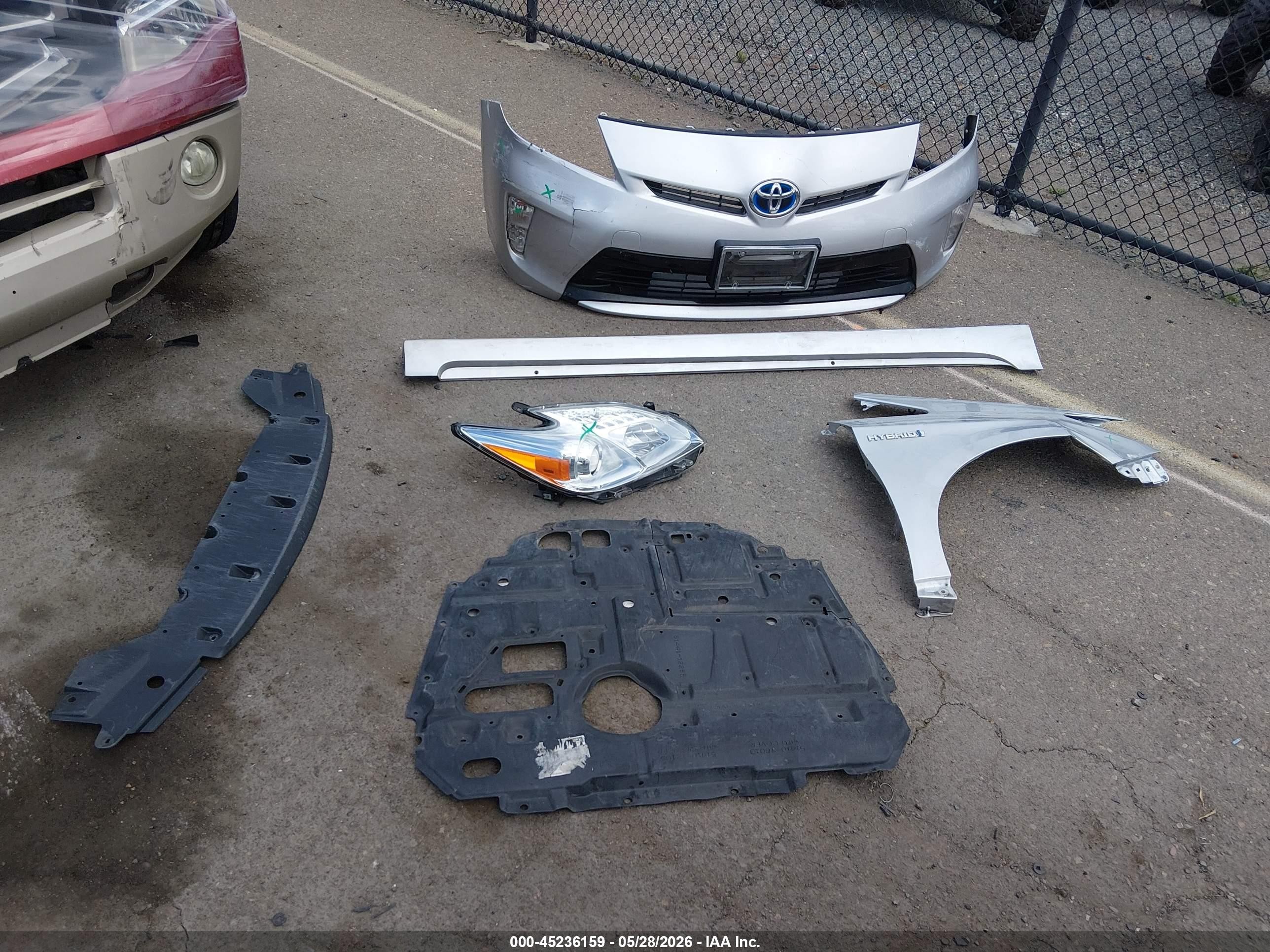 2012 Toyota Prius Two Silver vin: JTDKN3DU5C5444281