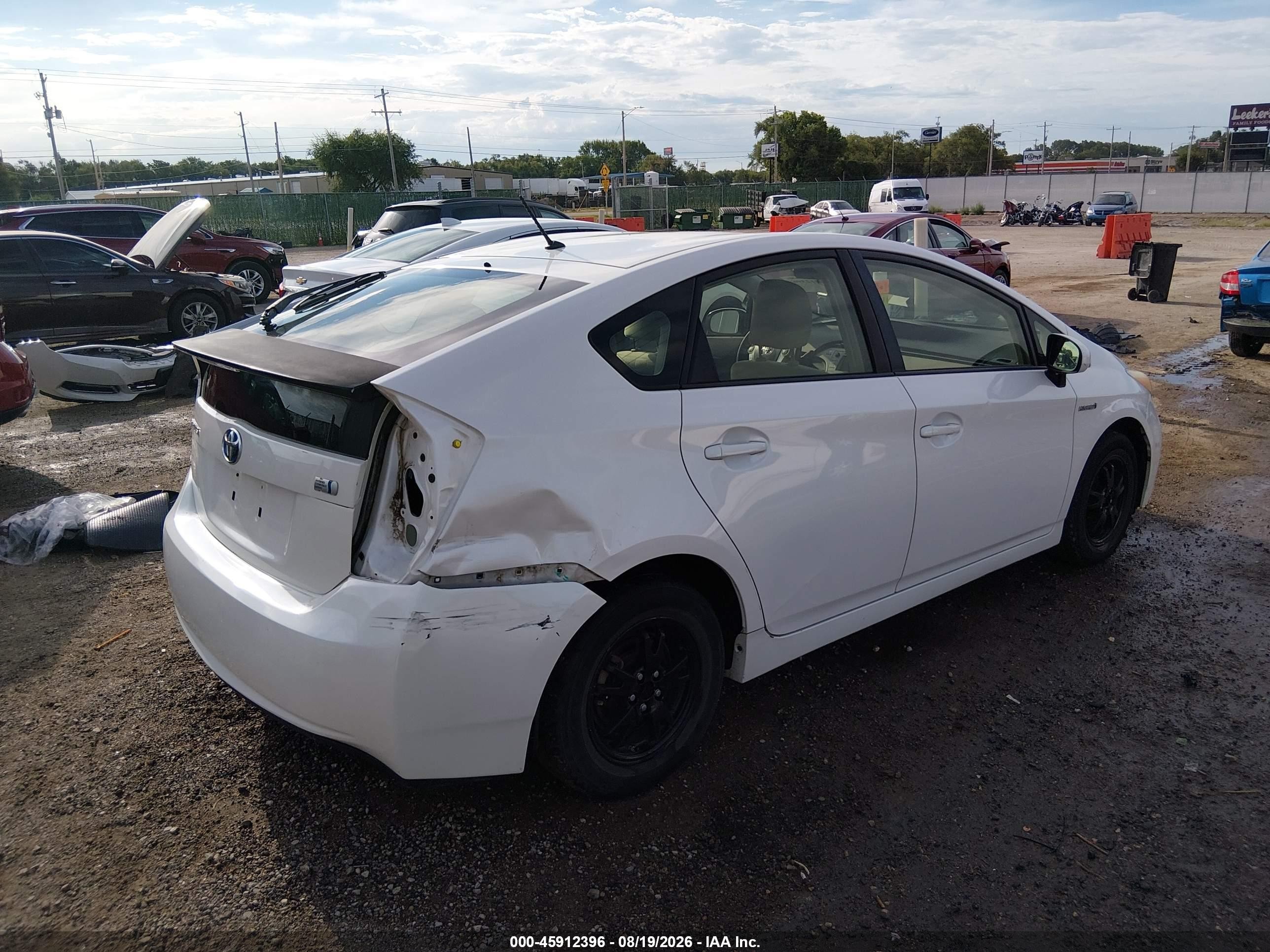2012 Toyota Prius Two White vin: JTDKN3DU5C5458021