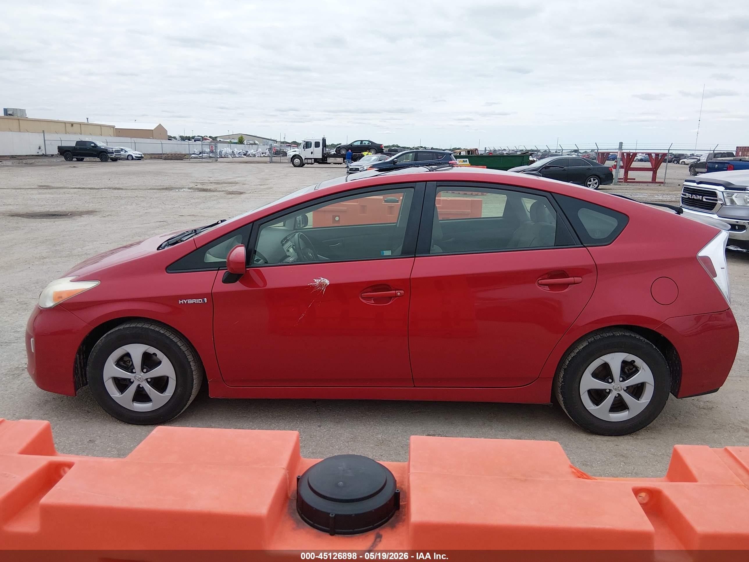 2012 Toyota Prius Three Red vin: JTDKN3DU5C5466183