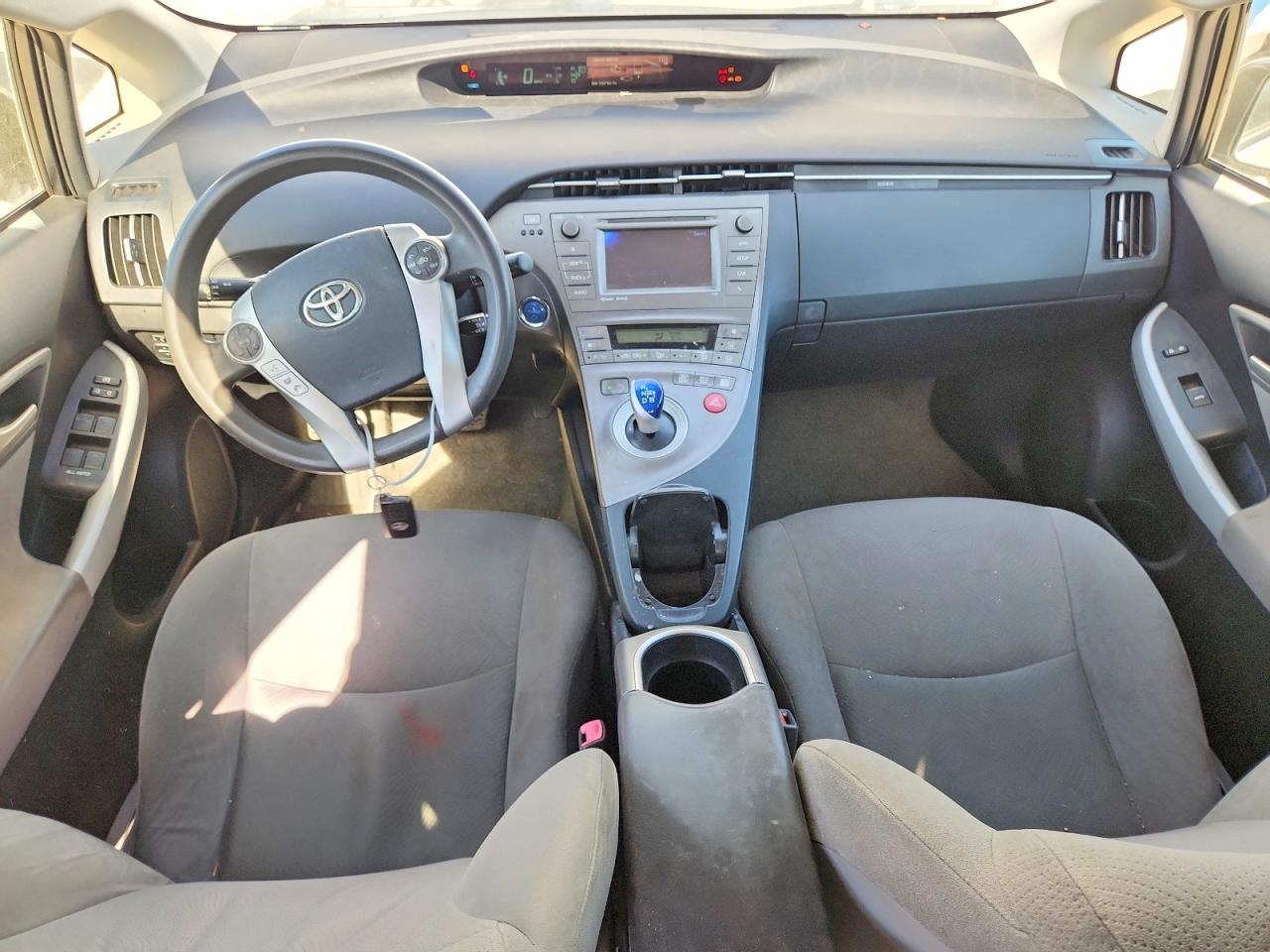 2012 Toyota Prius Three White vin: JTDKN3DU5C5494520