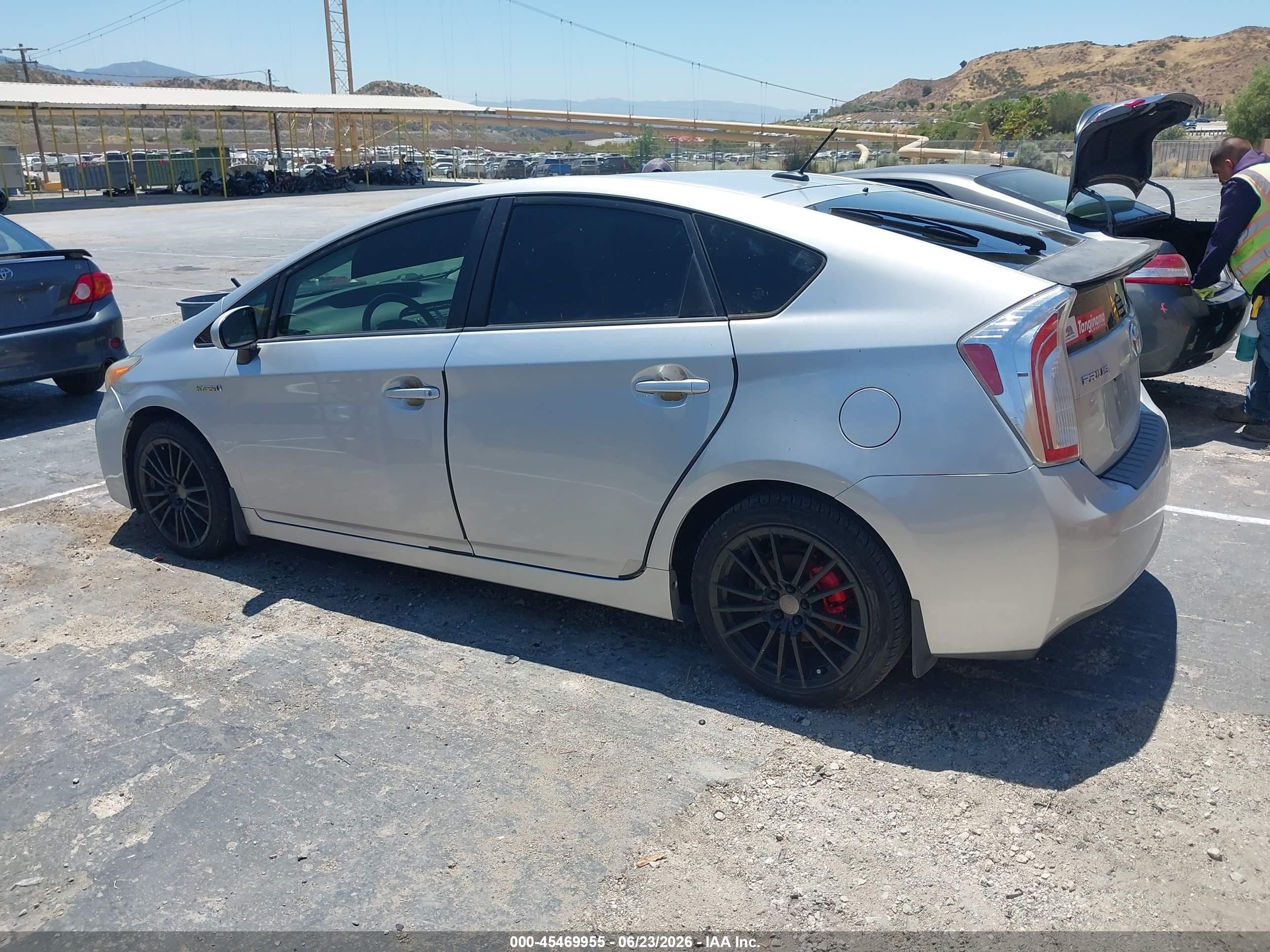 2013 Toyota Prius Three Silver vin: JTDKN3DU5D0347497