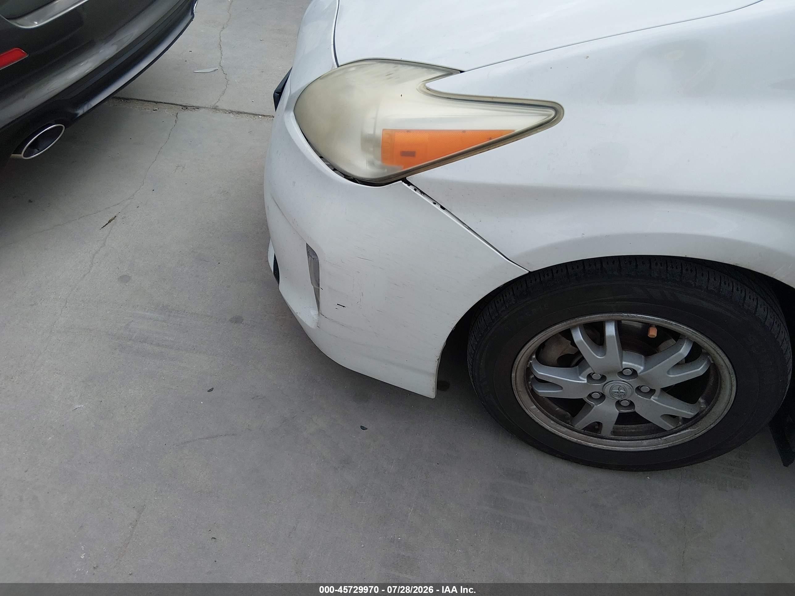 2013 Toyota Prius Two White vin: JTDKN3DU5D0348326