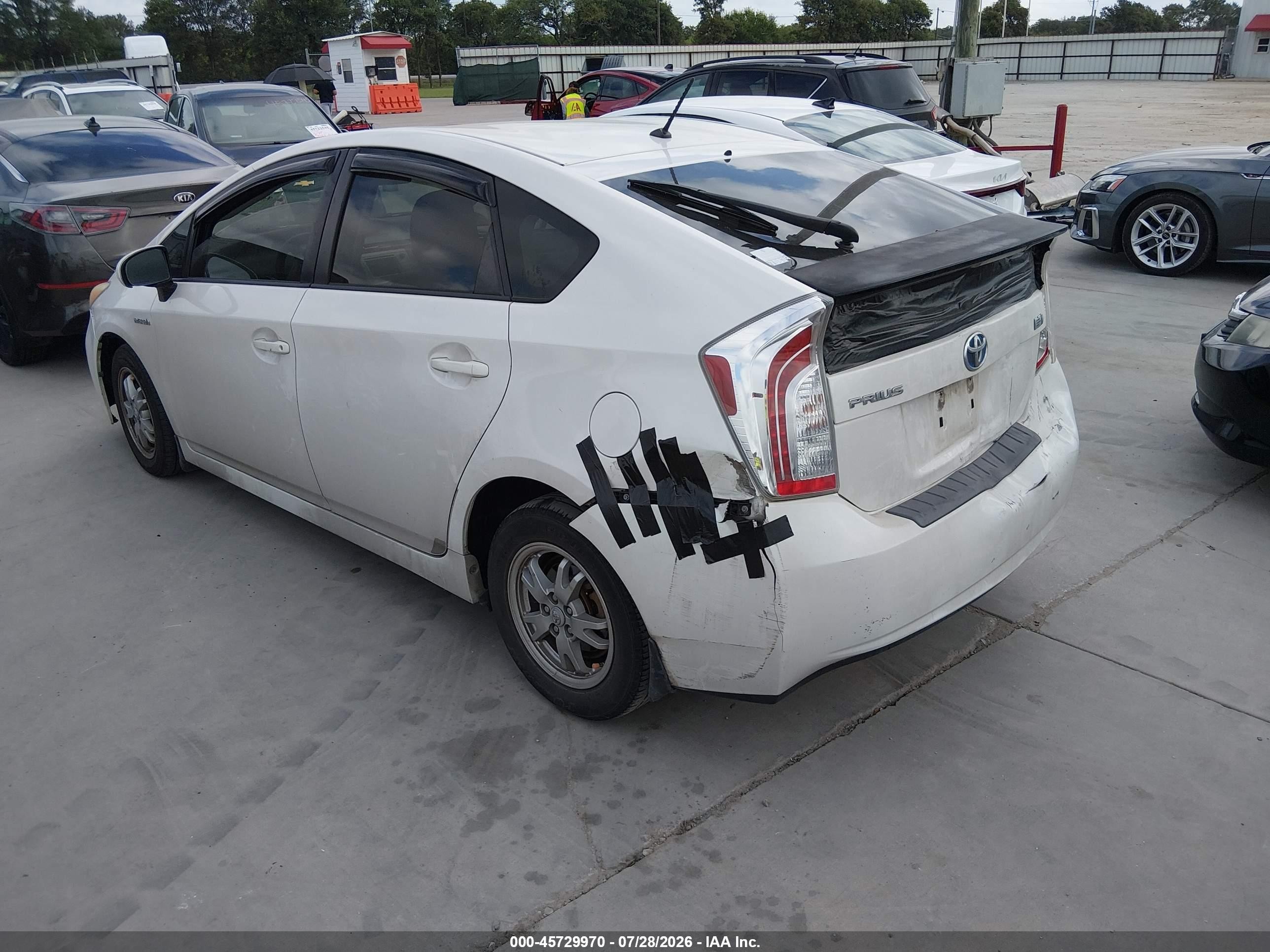 2013 Toyota Prius Two White vin: JTDKN3DU5D0348326