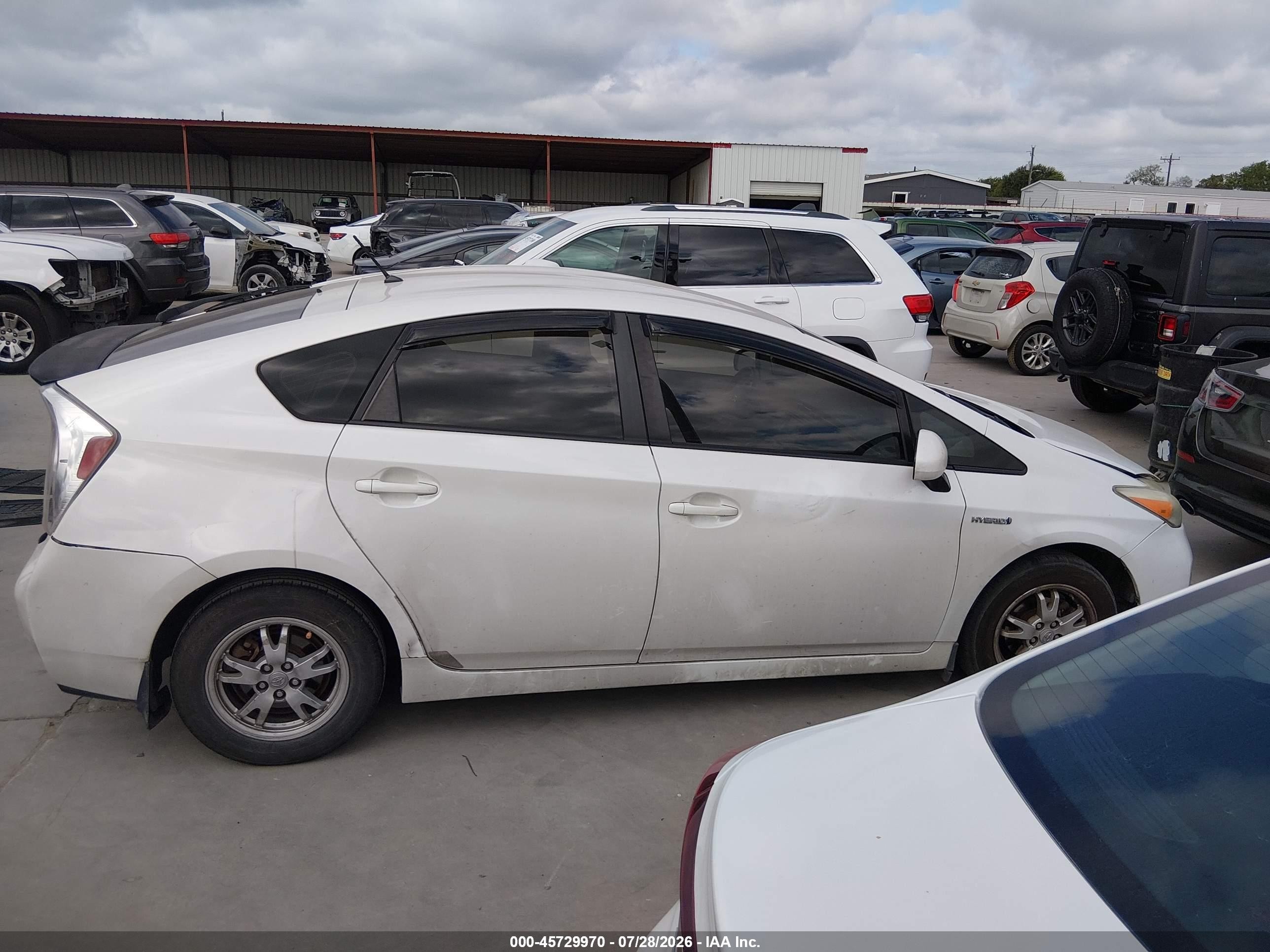 2013 Toyota Prius Two White vin: JTDKN3DU5D0348326