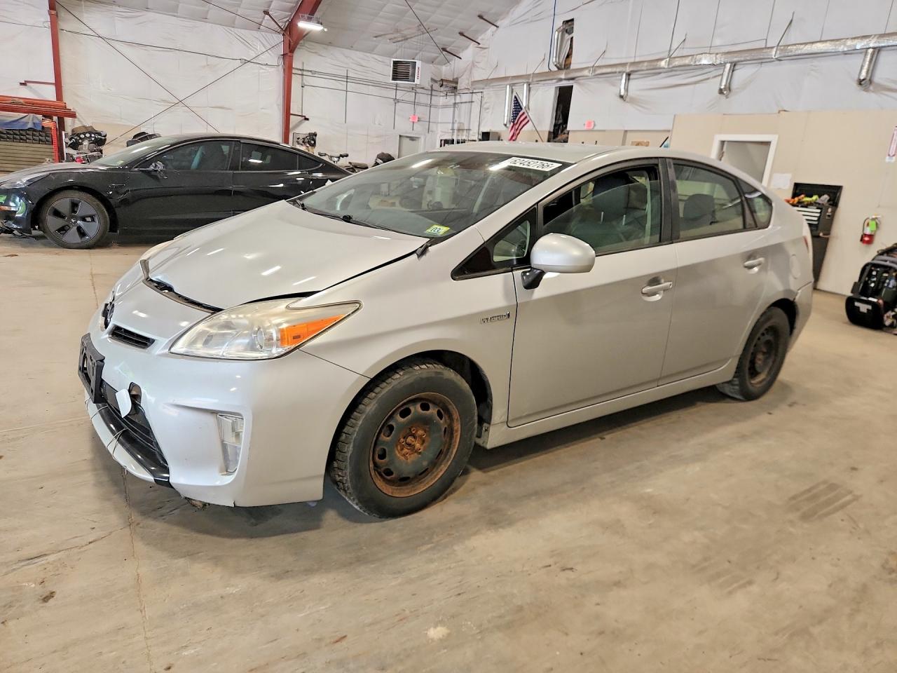 2013 Toyota Prius Four Silver vin: JTDKN3DU5D0354210
