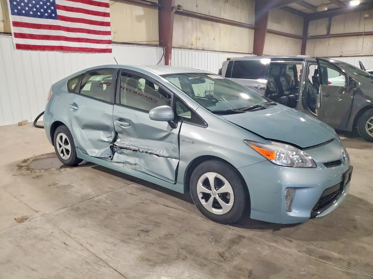 2013 Toyota Prius Two Green vin: JTDKN3DU5D1629178