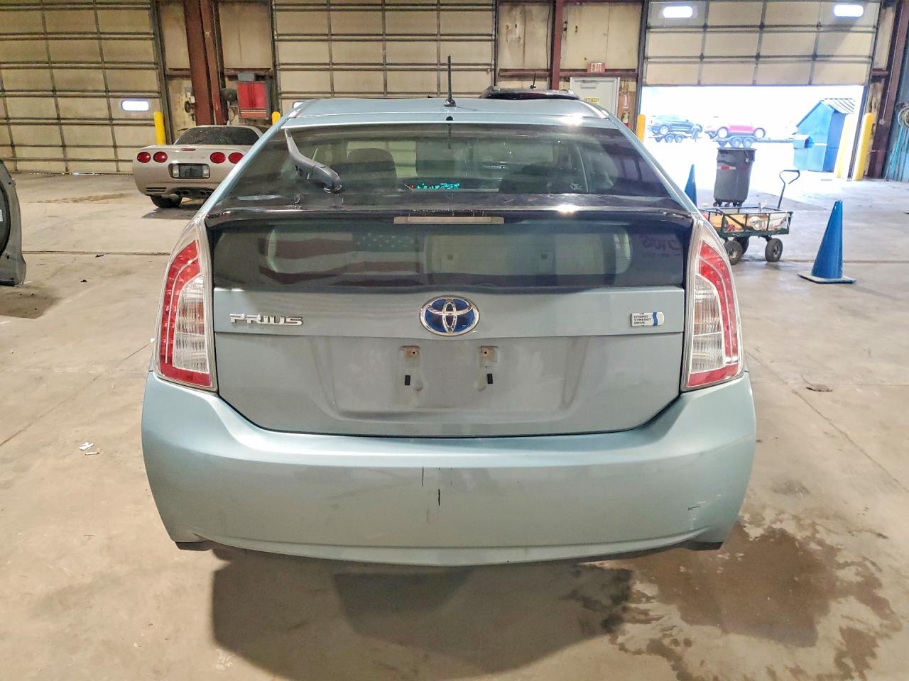 2013 Toyota Prius Two Green vin: JTDKN3DU5D1629178