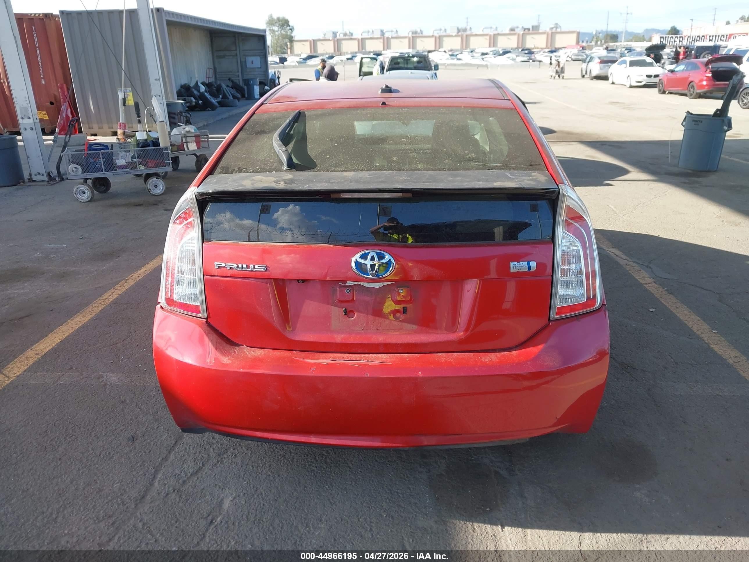 2013 Toyota Prius   Red vin: JTDKN3DU5D1630380