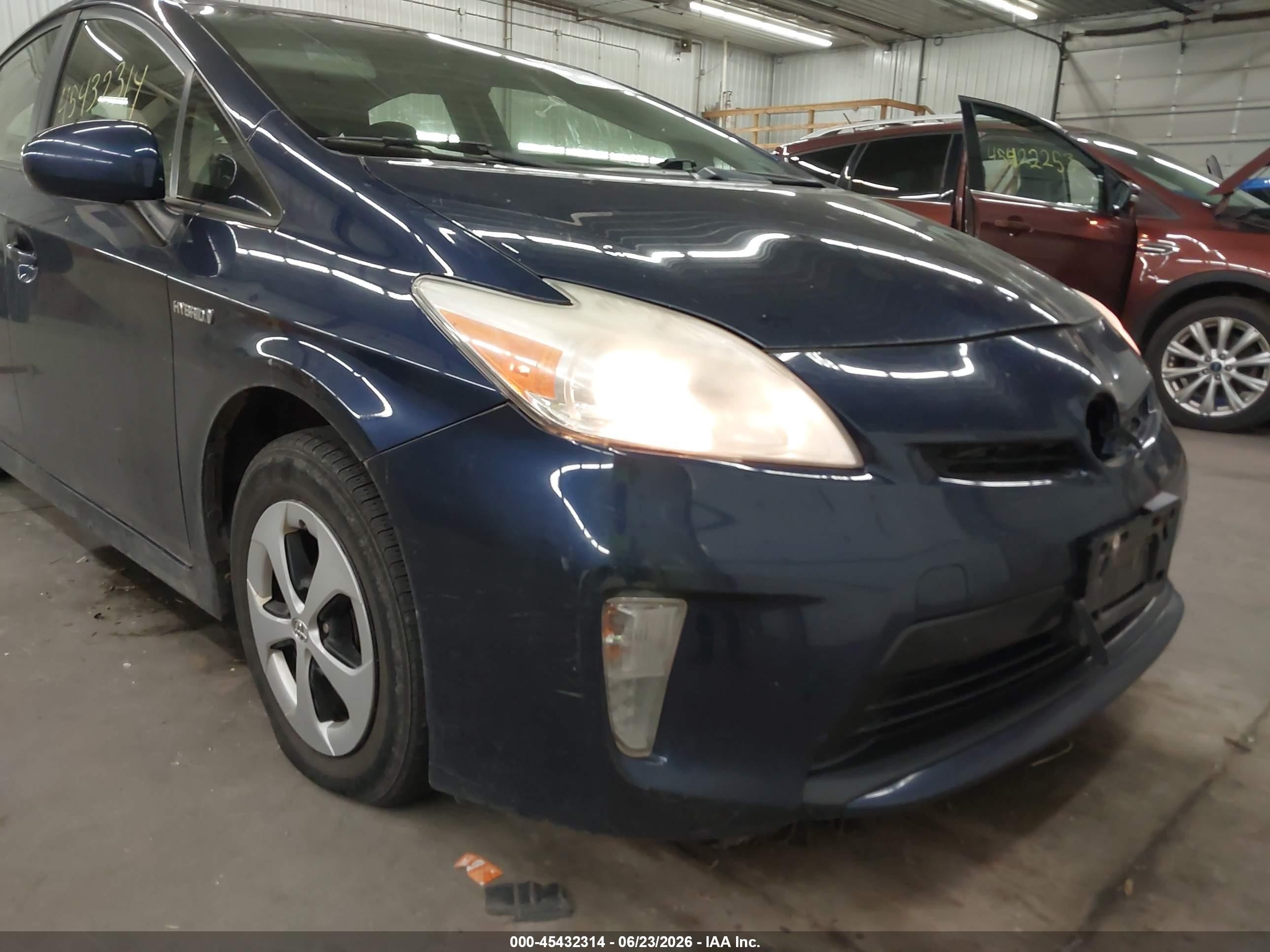 2013 Toyota Prius Two Blue vin: JTDKN3DU5D1634784