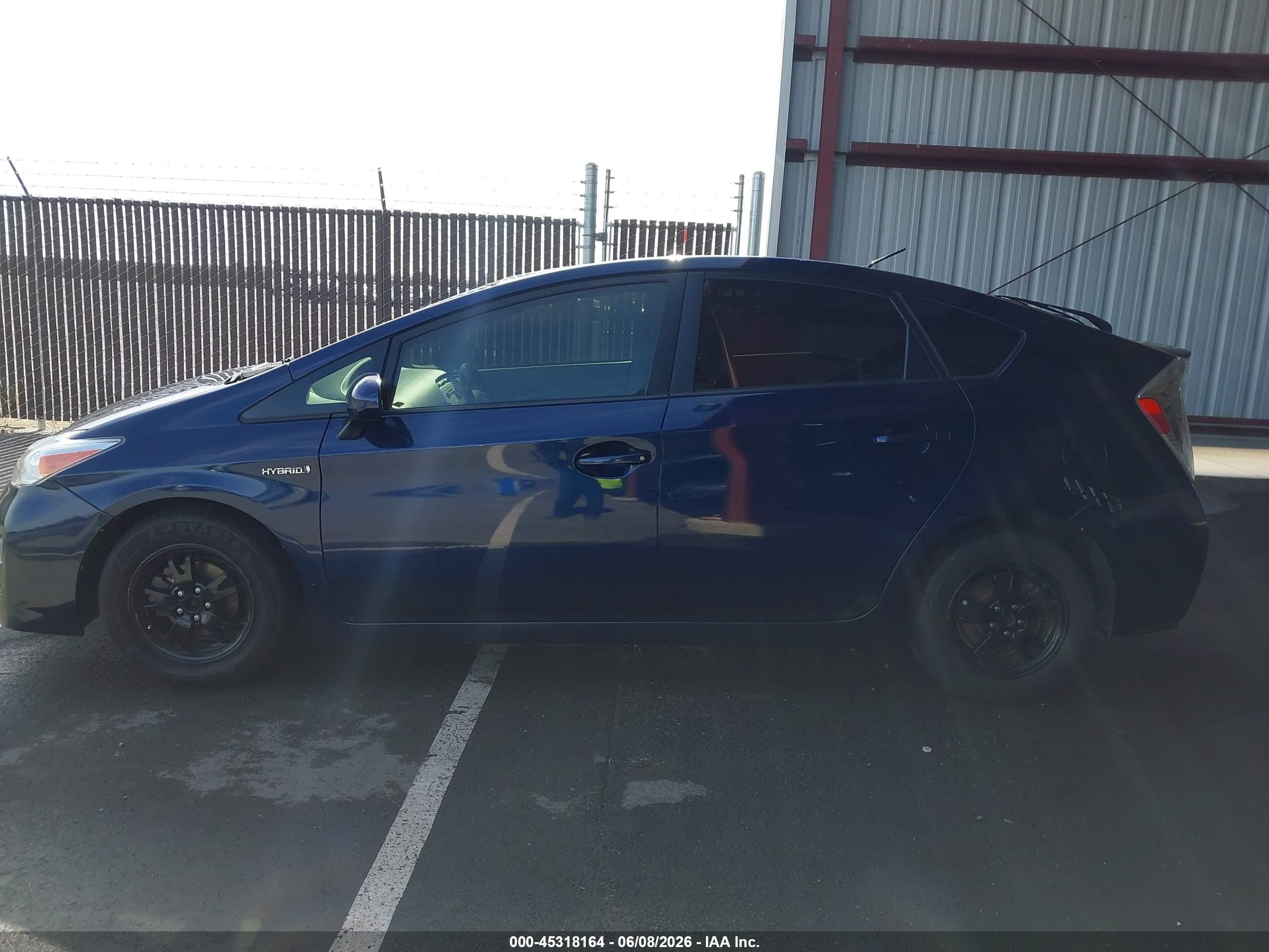 2013 Toyota Prius Two Blue vin: JTDKN3DU5D1645686