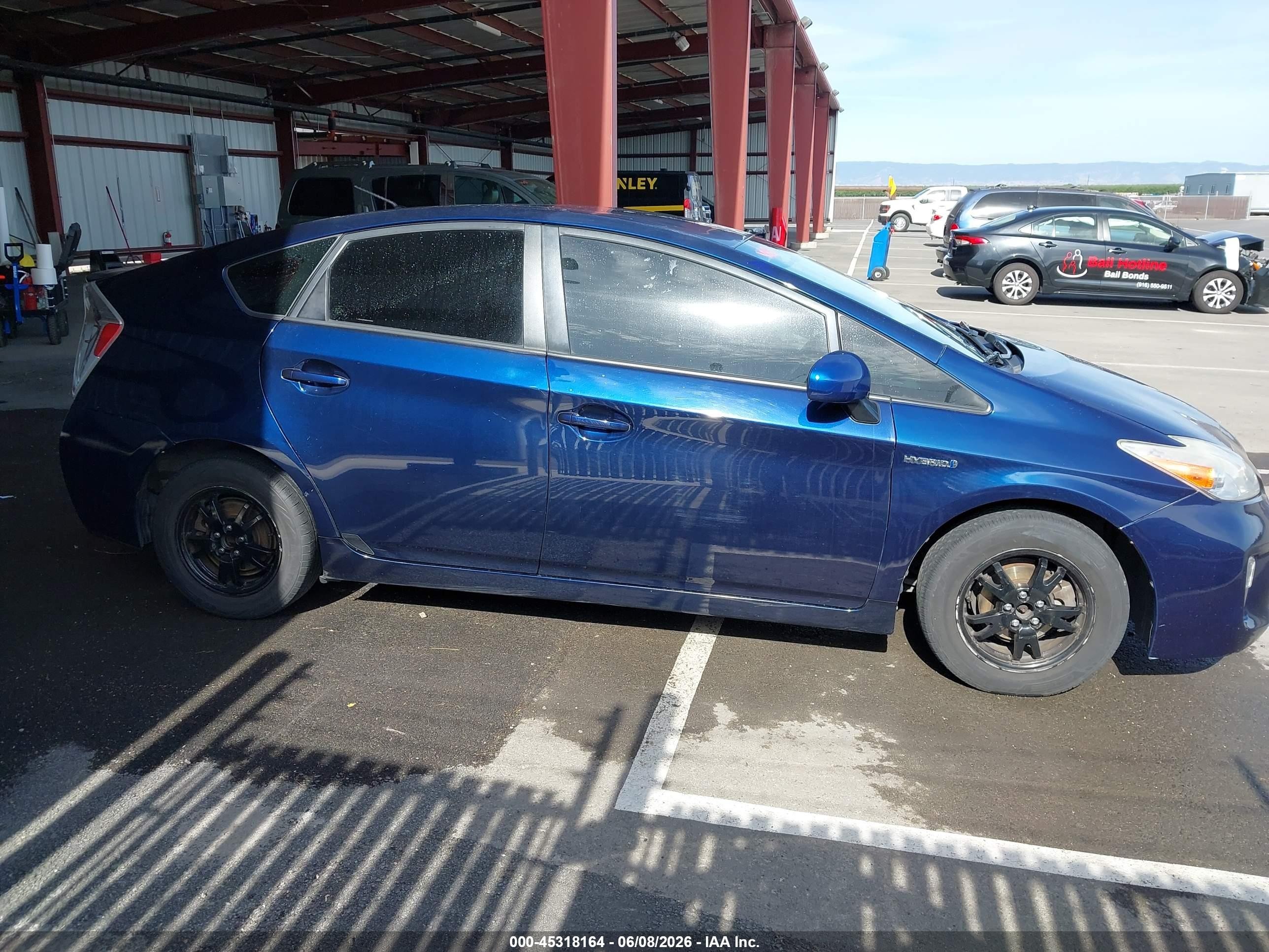 2013 Toyota Prius Two Blue vin: JTDKN3DU5D1645686