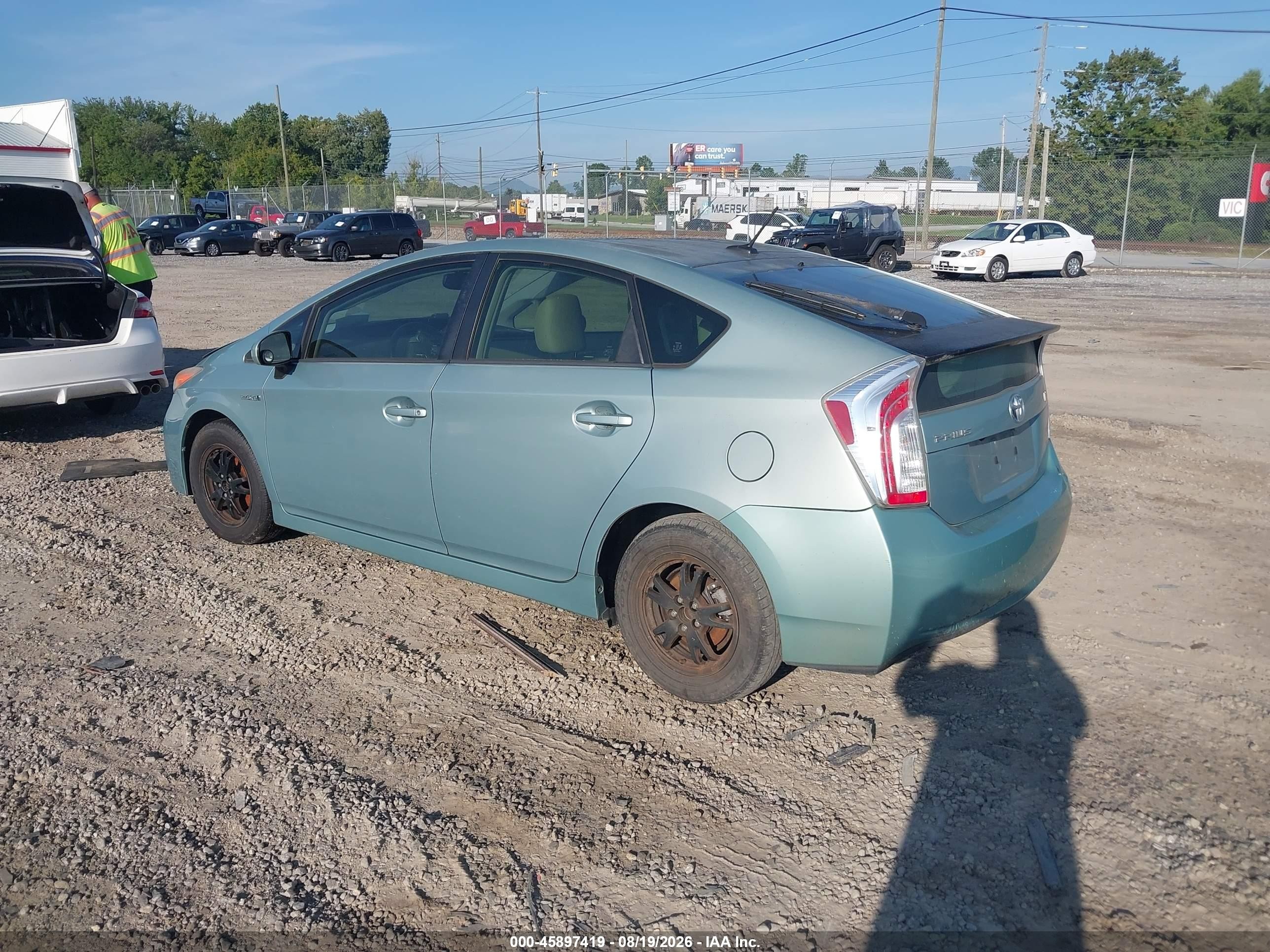 2013 Toyota Prius Four Green vin: JTDKN3DU5D1667557