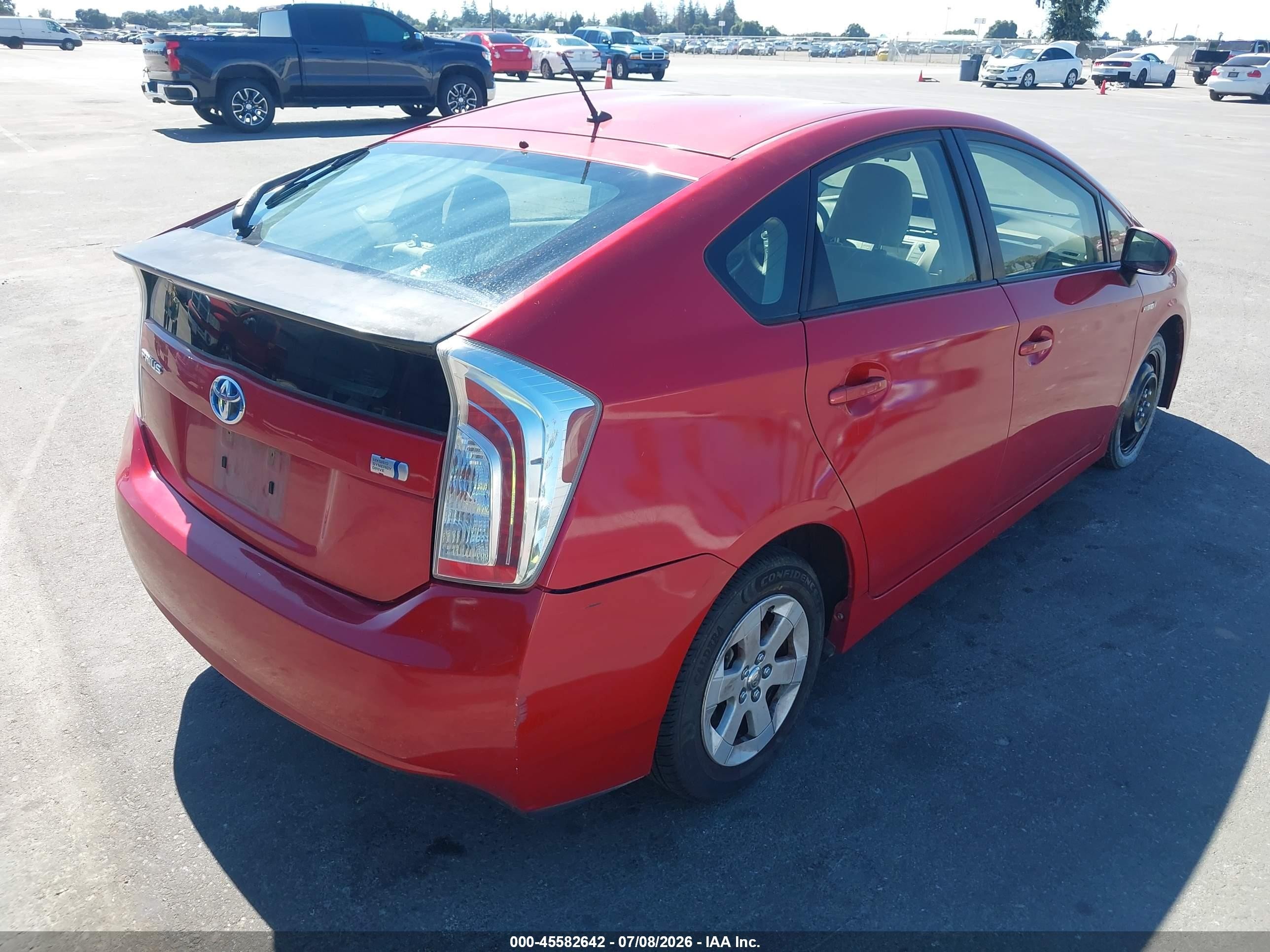 2013 Toyota Prius Two Red vin: JTDKN3DU5D1677019