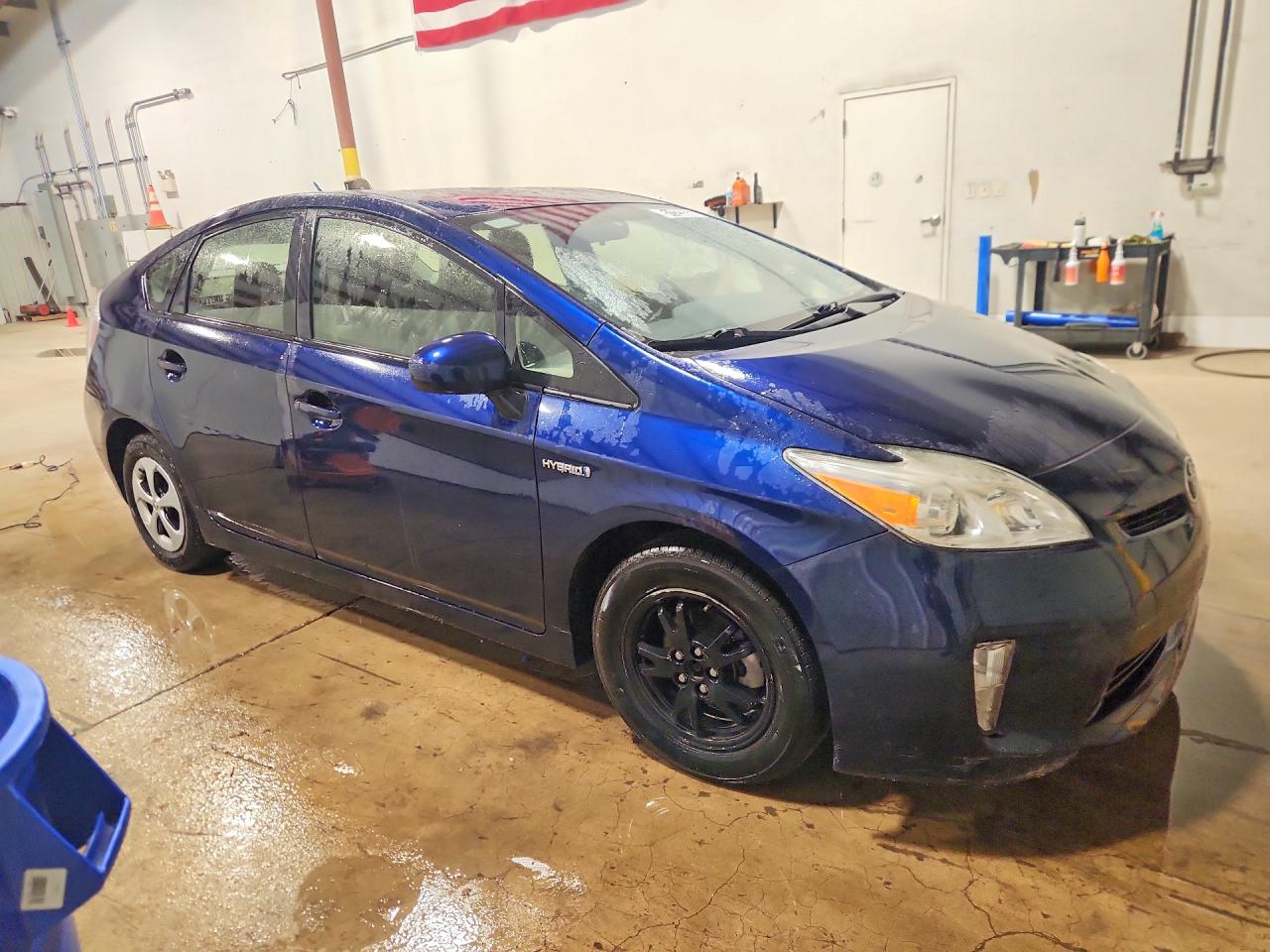 2013 Toyota Prius Two Синий vin: JTDKN3DU5D1683418
