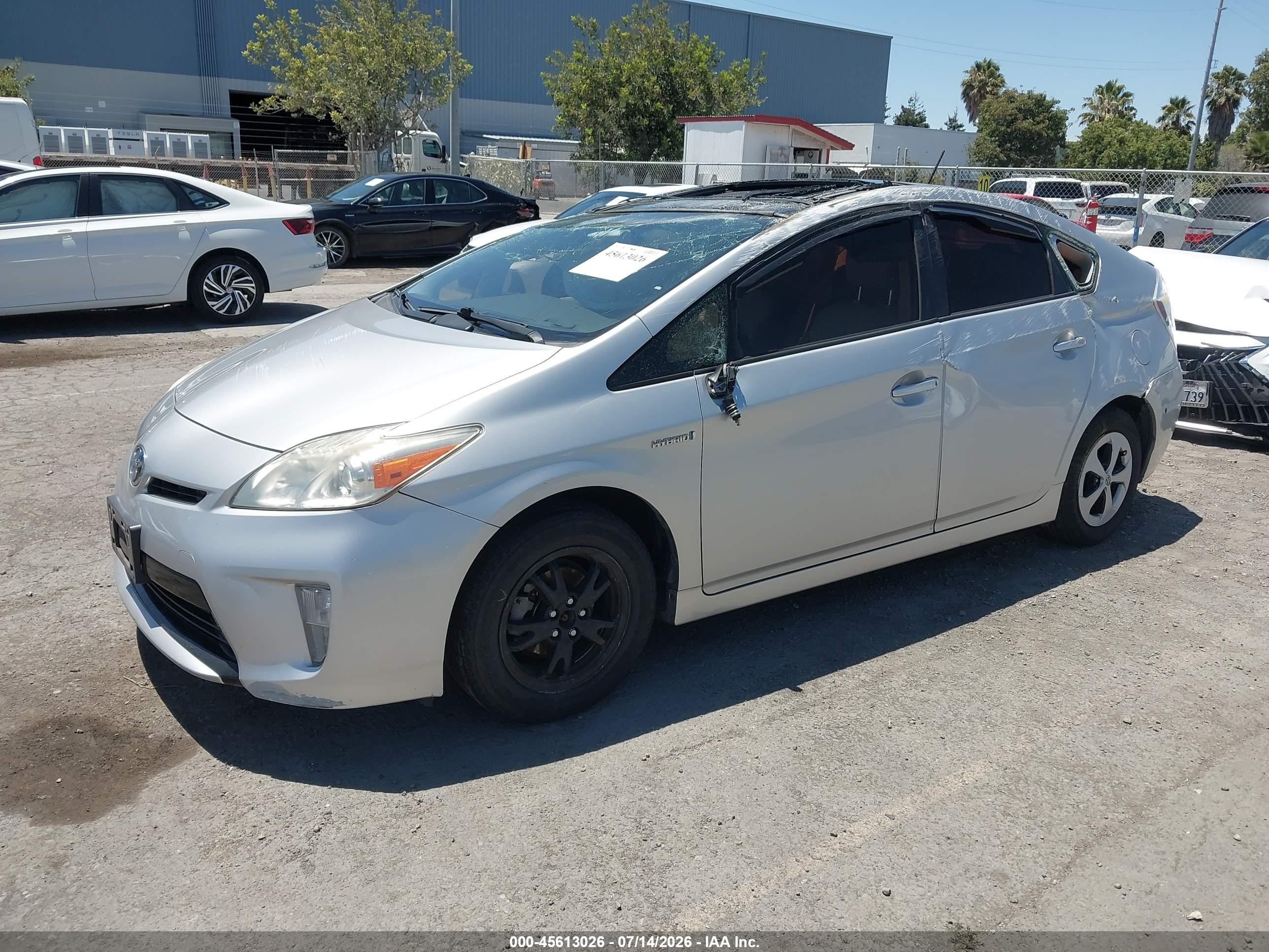 2013 Toyota Prius Four Silver vin: JTDKN3DU5D1684875