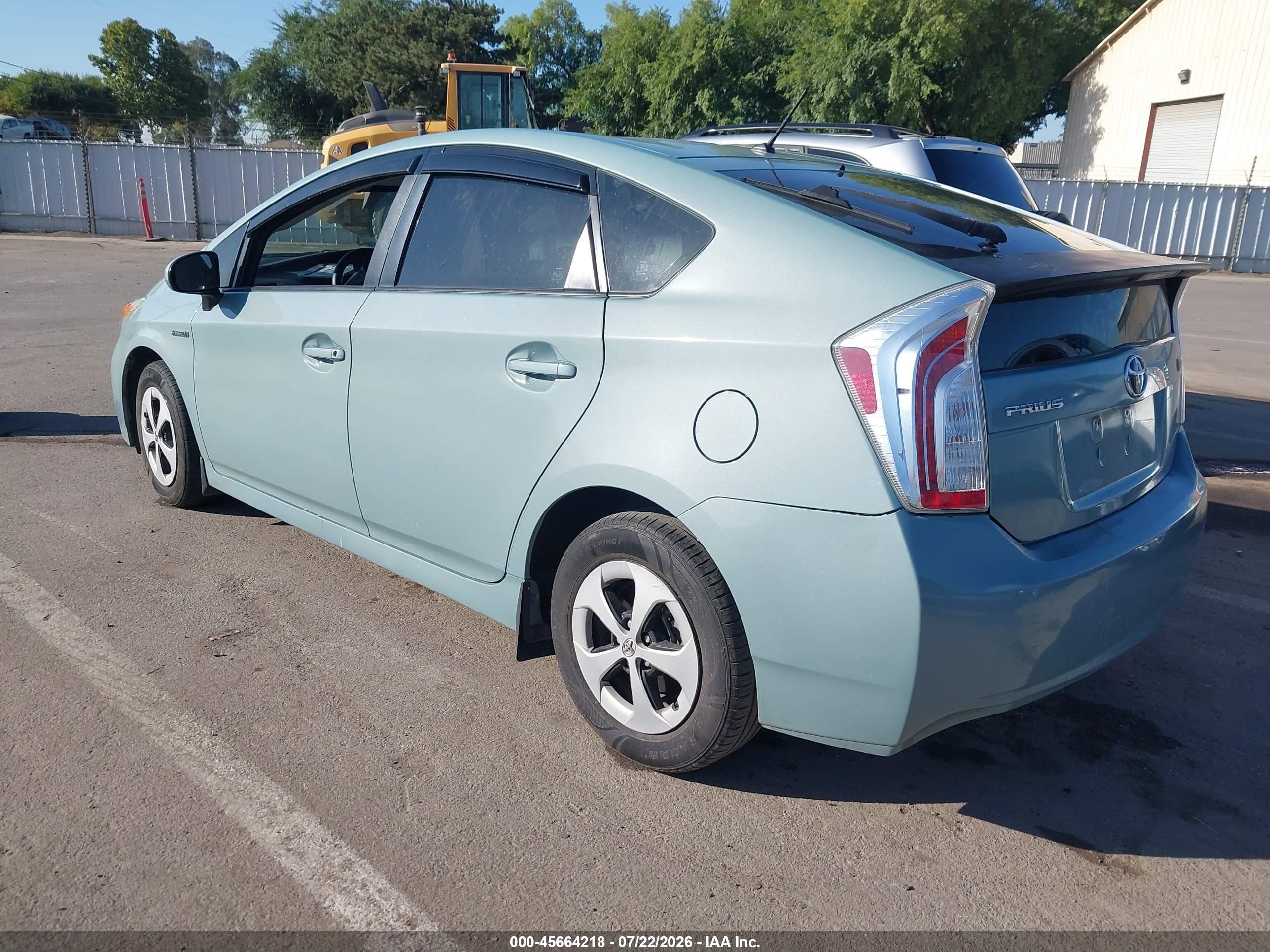 2013 Toyota Prius Two Green vin: JTDKN3DU5D1723965