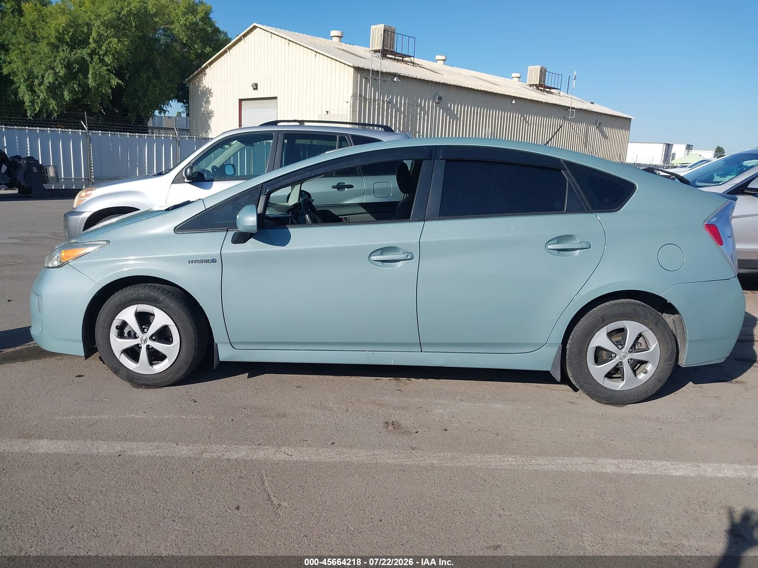 2013 Toyota Prius Two Green vin: JTDKN3DU5D1723965