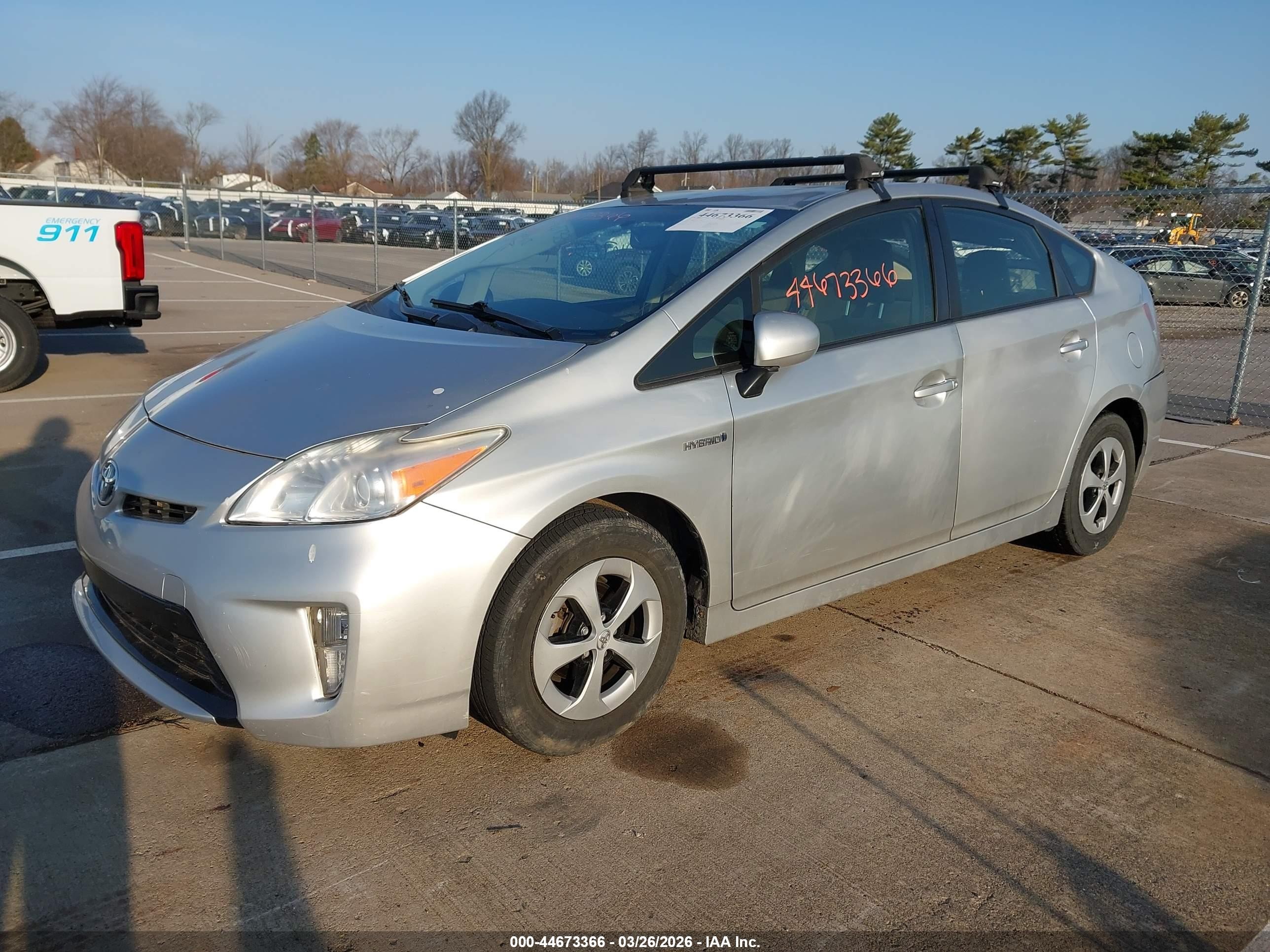2013 Toyota Prius Three Silver vin: JTDKN3DU5D5546066