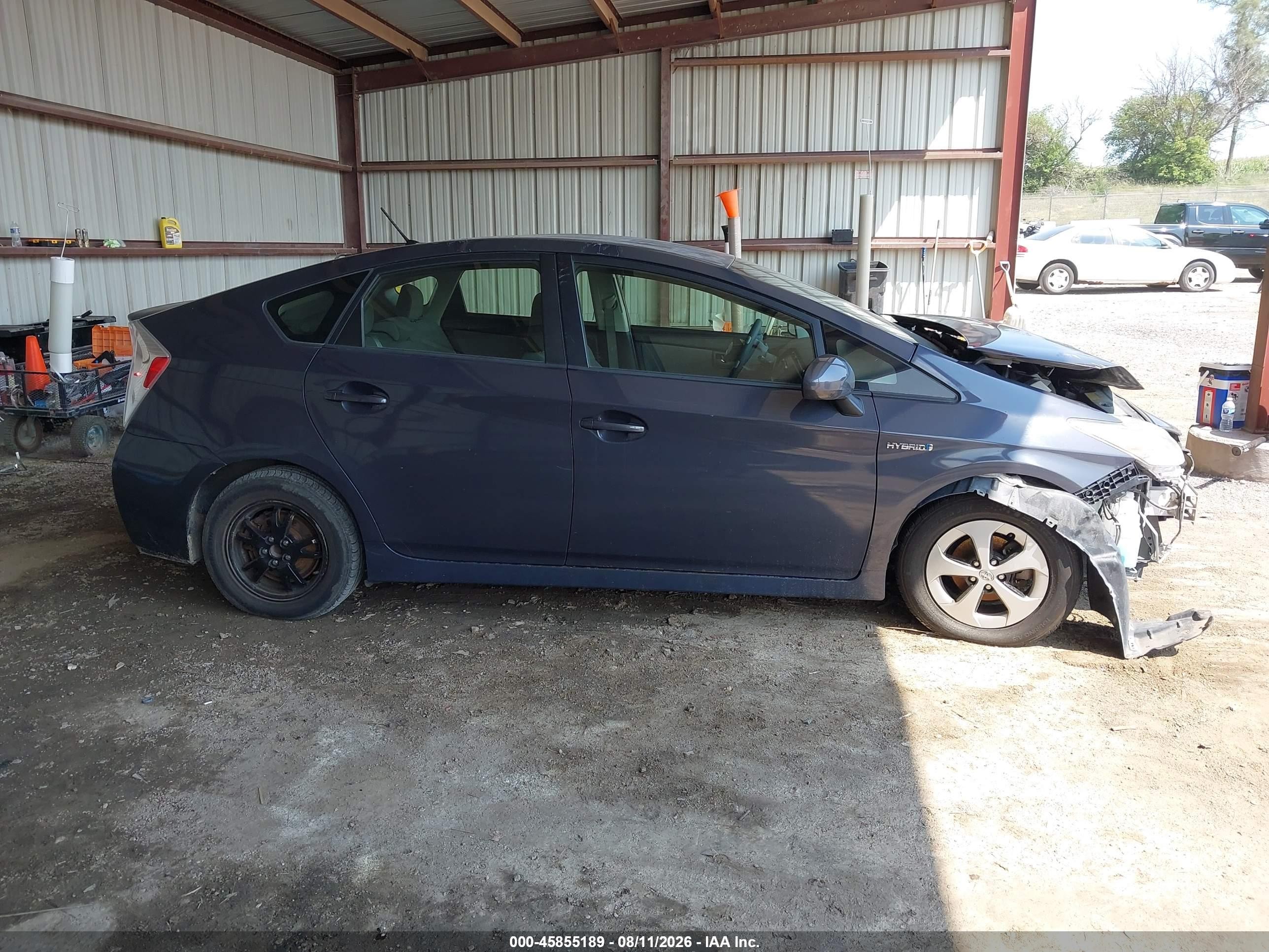 2013 Toyota Prius Two Серый vin: JTDKN3DU5D5557830
