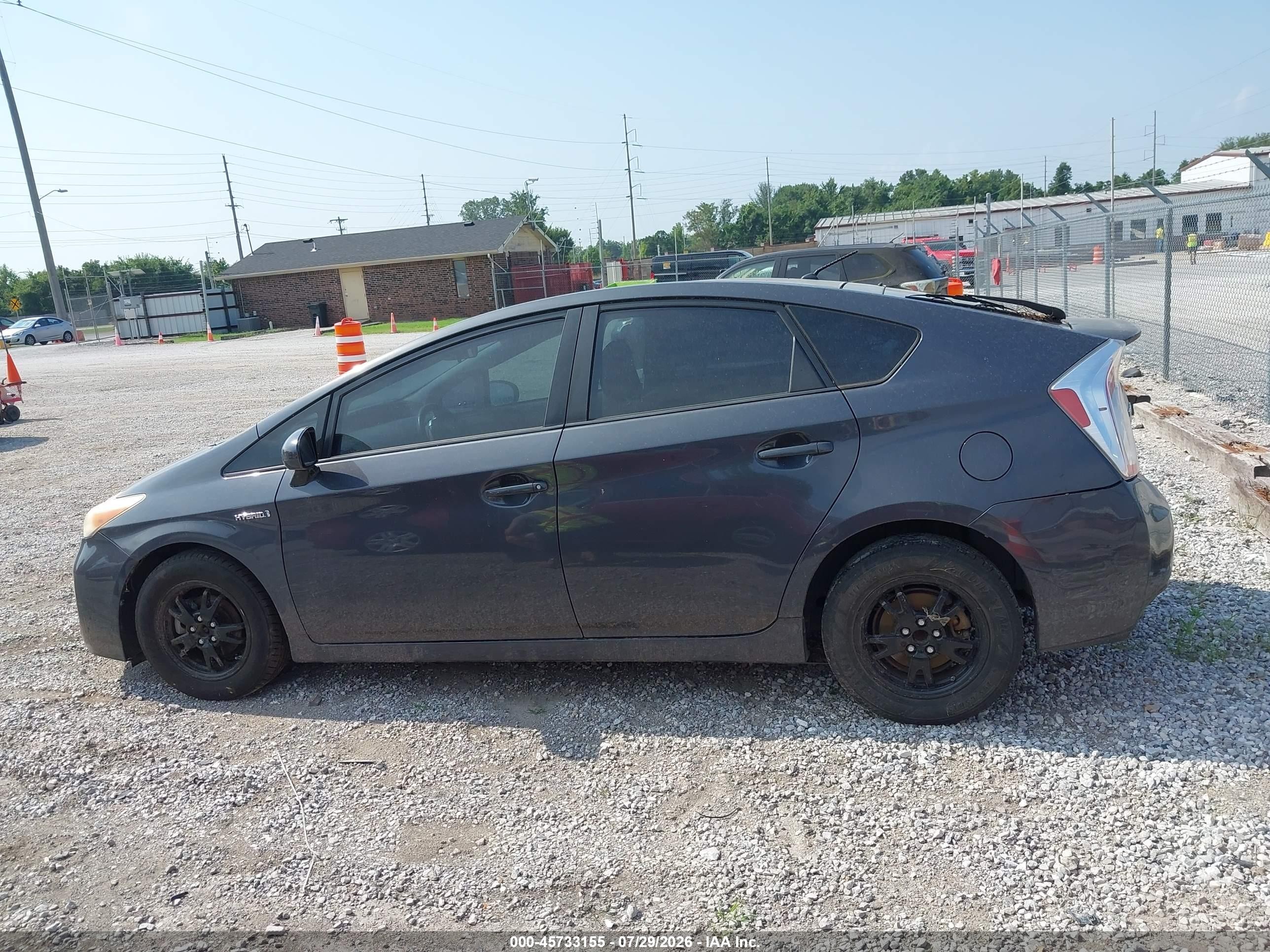2013 Toyota Prius   Gray vin: JTDKN3DU5D5559335