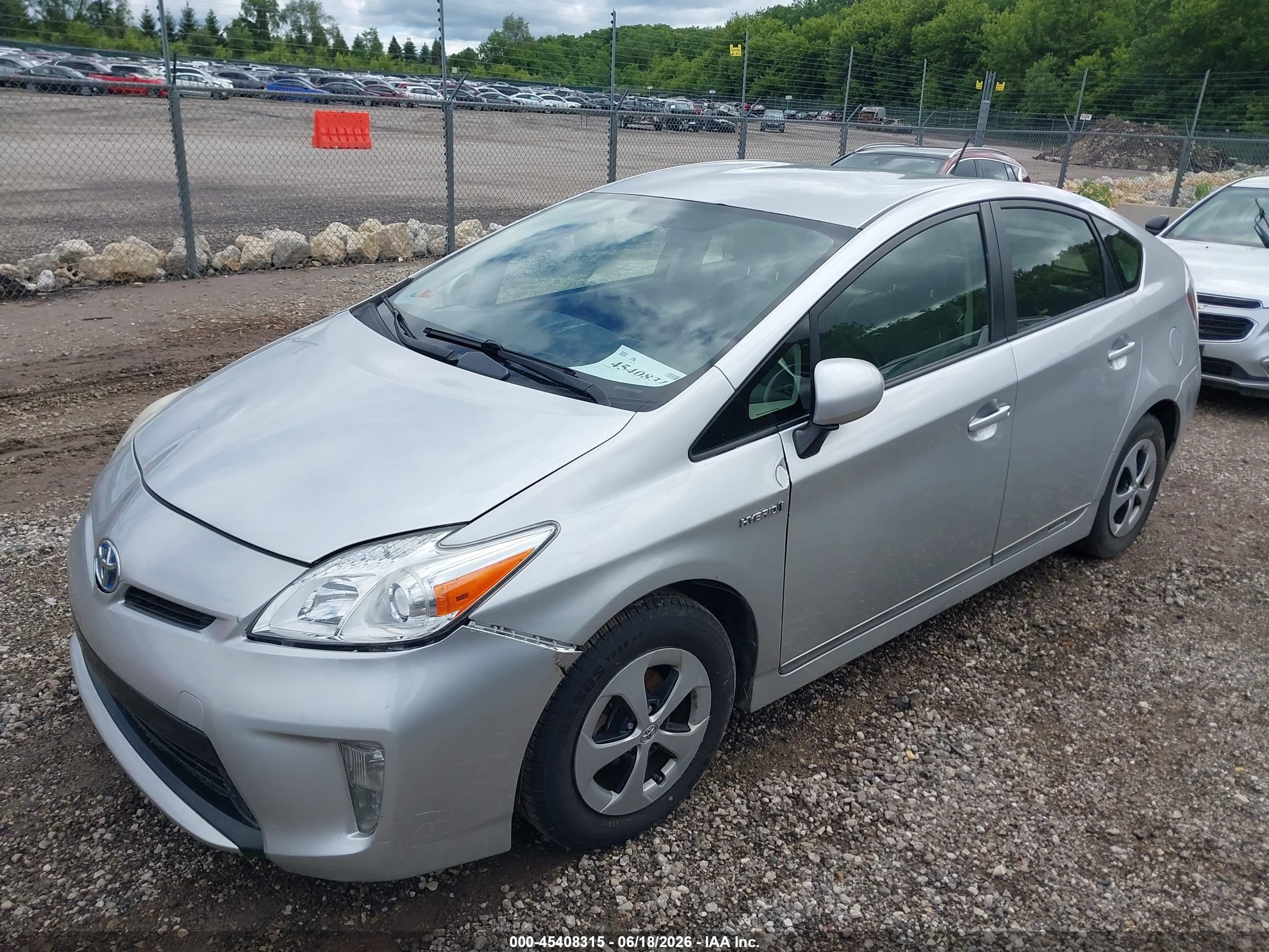 2013 Toyota Prius Two Silver vin: JTDKN3DU5D5564907
