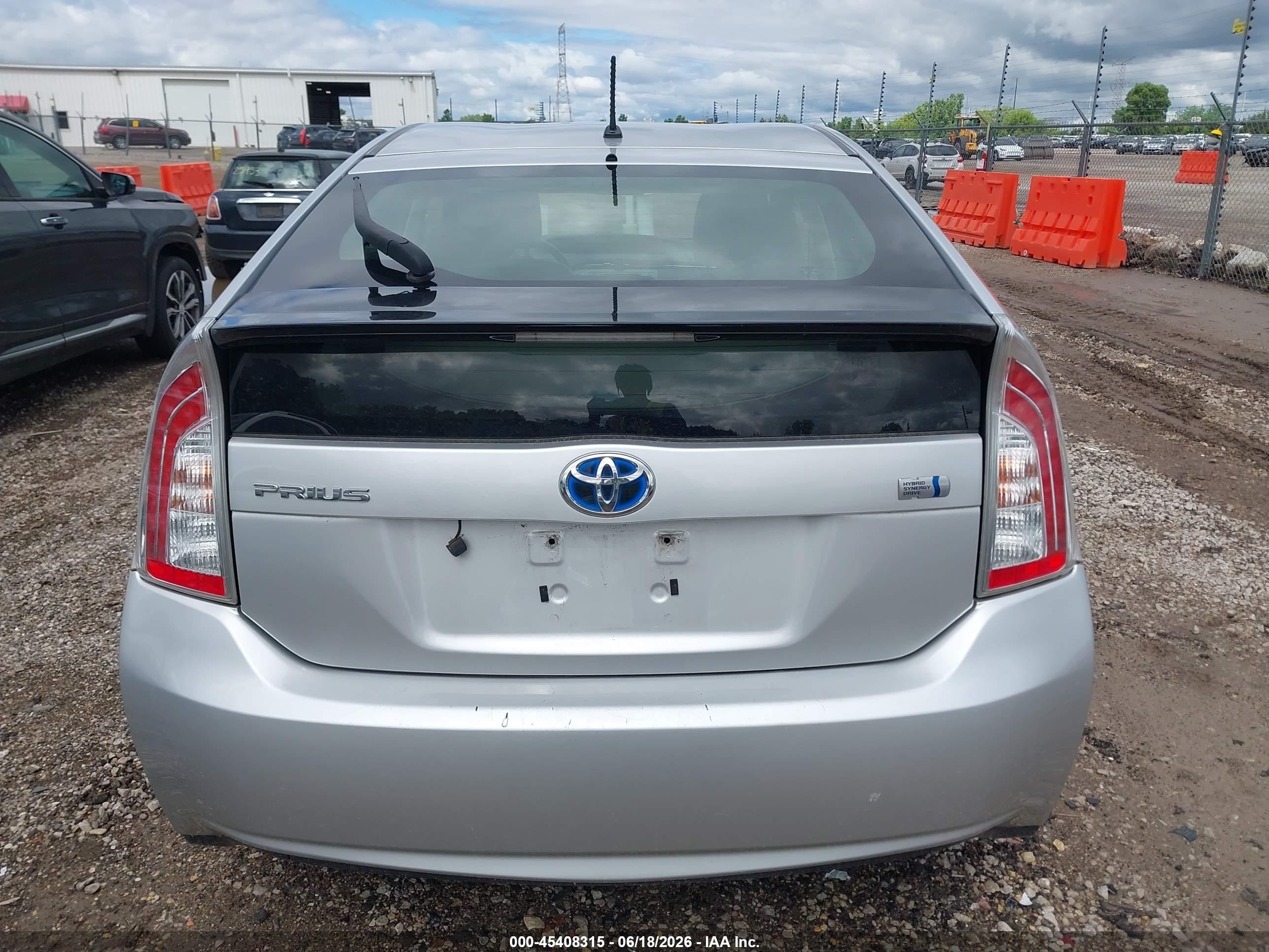 2013 Toyota Prius Two Silver vin: JTDKN3DU5D5564907