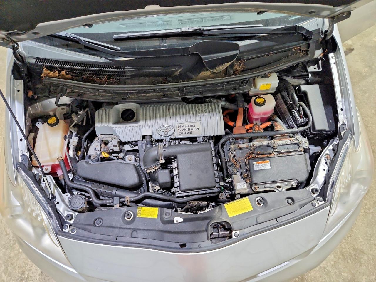 2013 Toyota Prius Four Silver vin: JTDKN3DU5D5615239