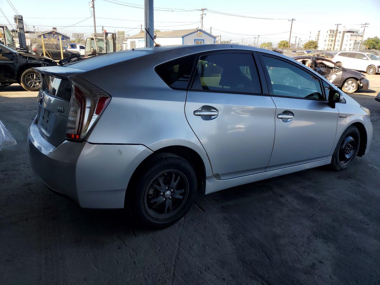 2013 Toyota Prius Two Gray vin: JTDKN3DU5D5633546