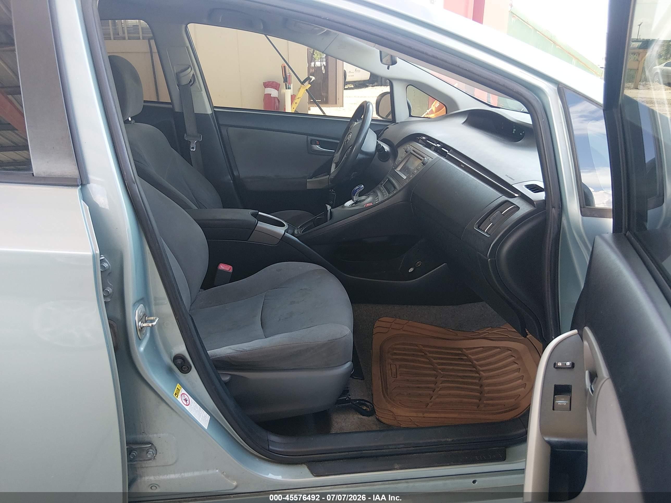 2013 Toyota Prius Two Teal vin: JTDKN3DU5D5686876