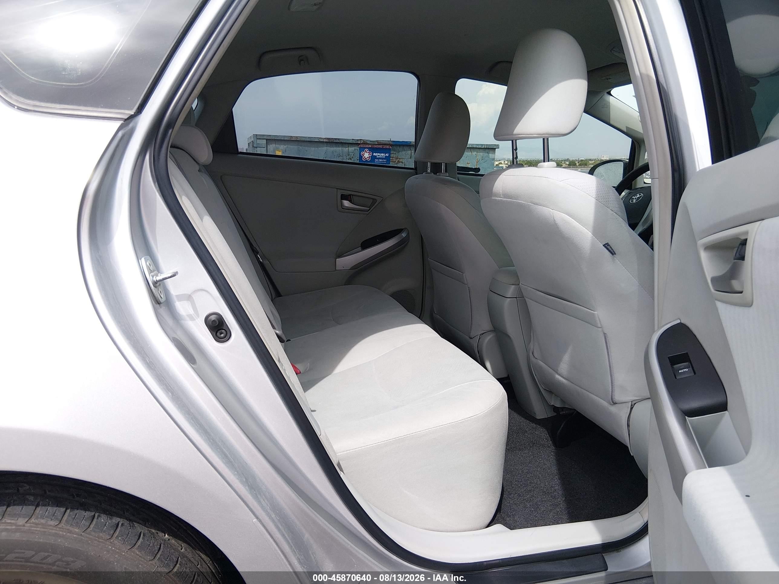 2013 Toyota Prius Two Gray vin: JTDKN3DU5D5690717