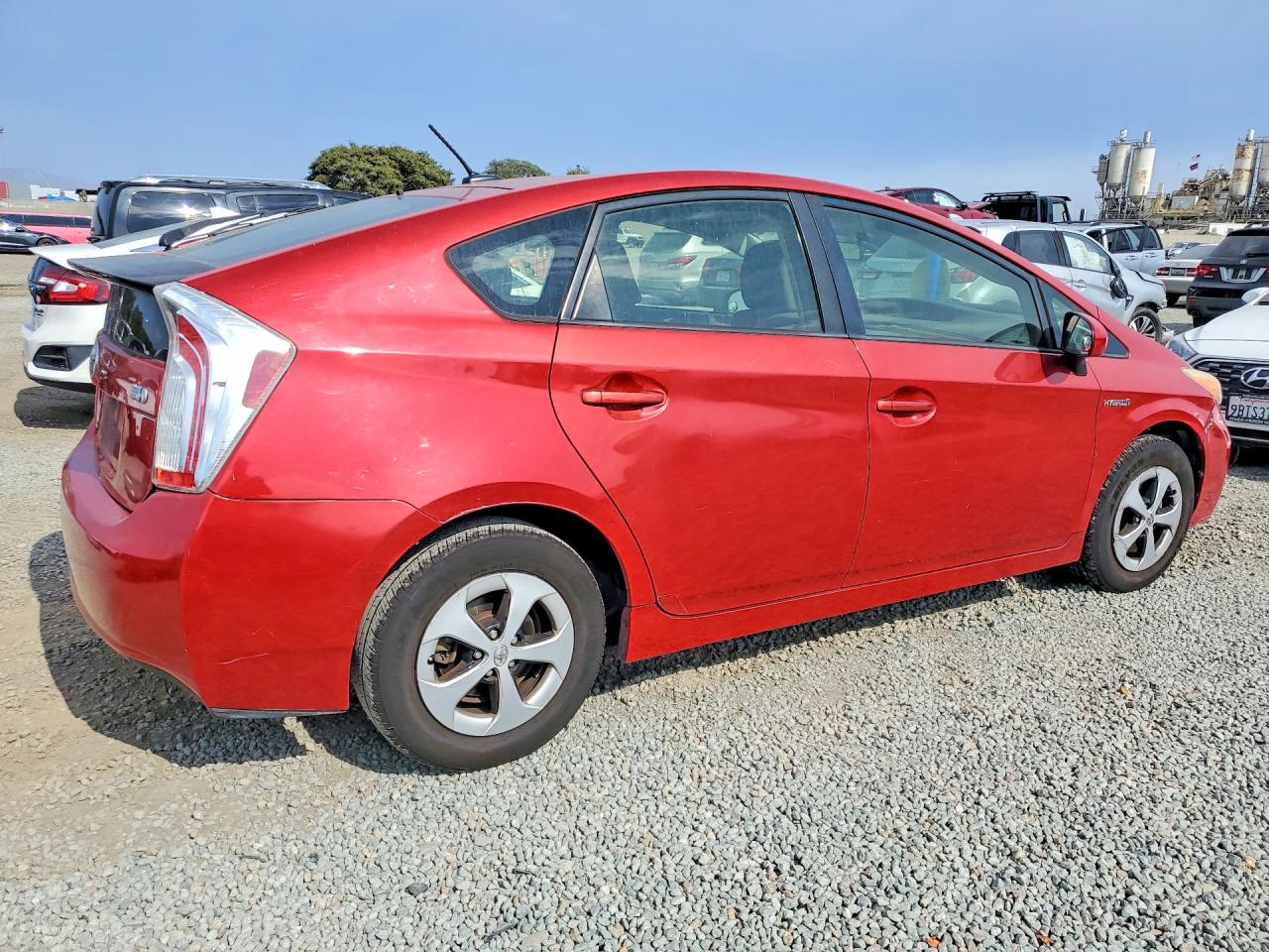 2014 Toyota Prius Three Red vin: JTDKN3DU5E1750102