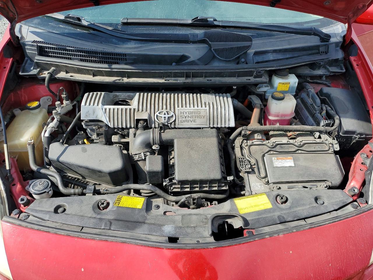 2014 Toyota Prius Three Red vin: JTDKN3DU5E1750102