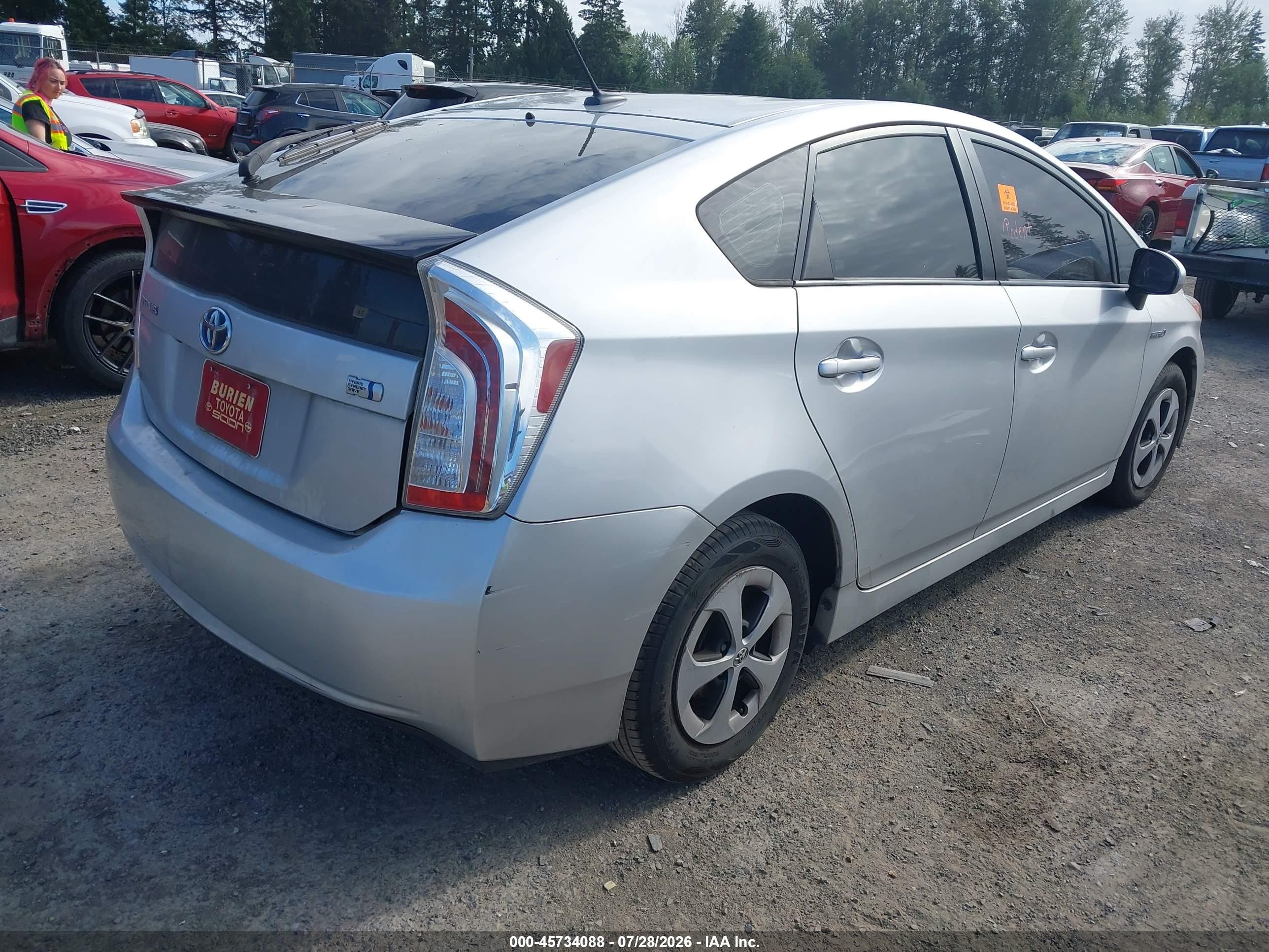 2014 Toyota Prius Four Silver vin: JTDKN3DU5E1765862