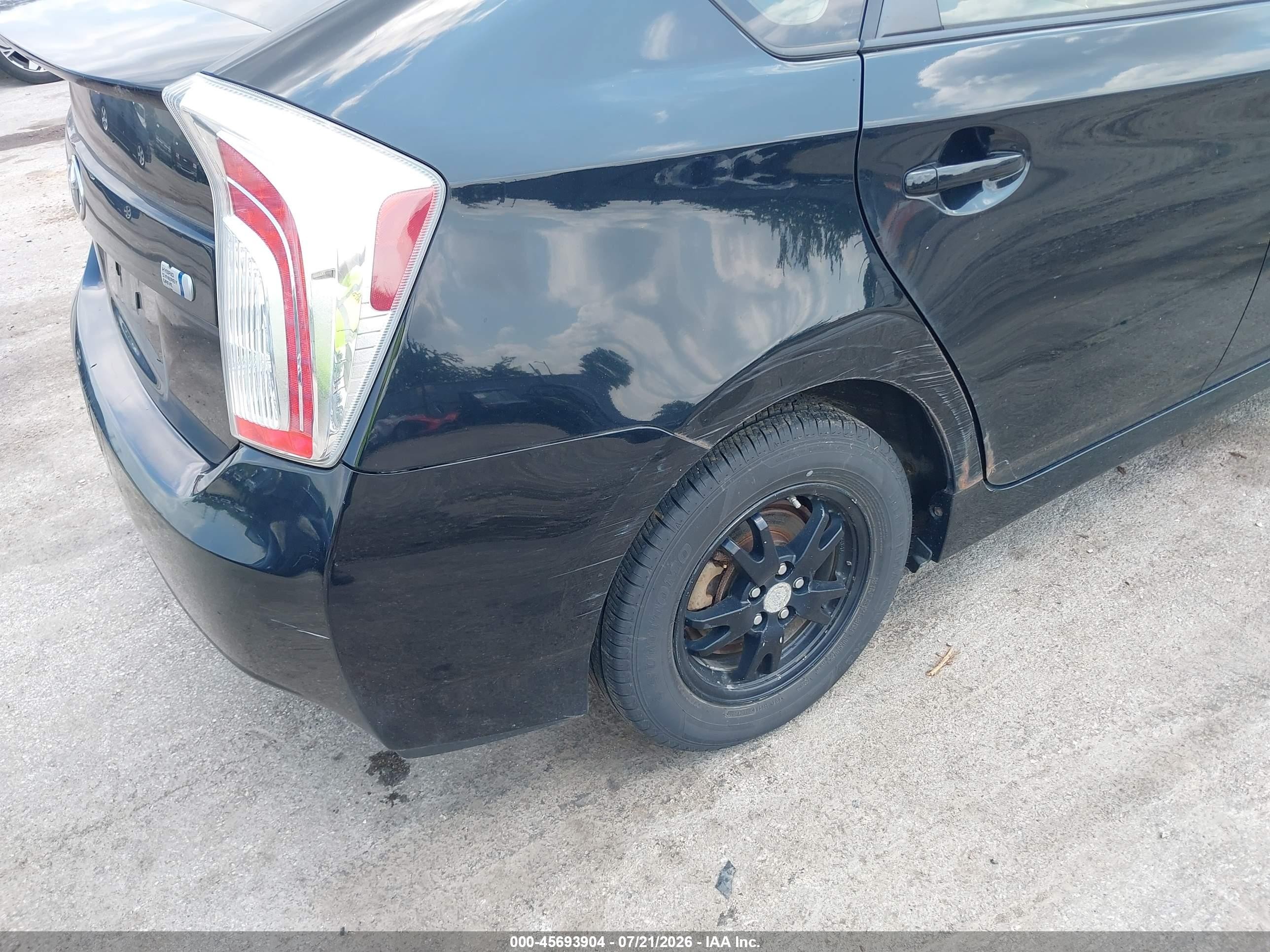 2014 Toyota Prius Two Gray vin: JTDKN3DU5E1798280