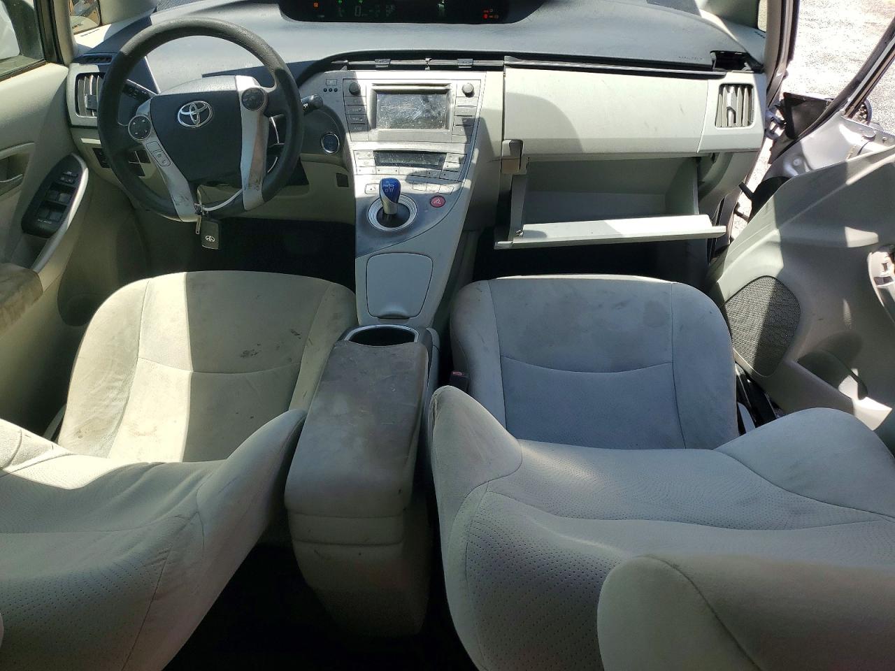 2014 Toyota Prius Two Silver vin: JTDKN3DU5E1816213